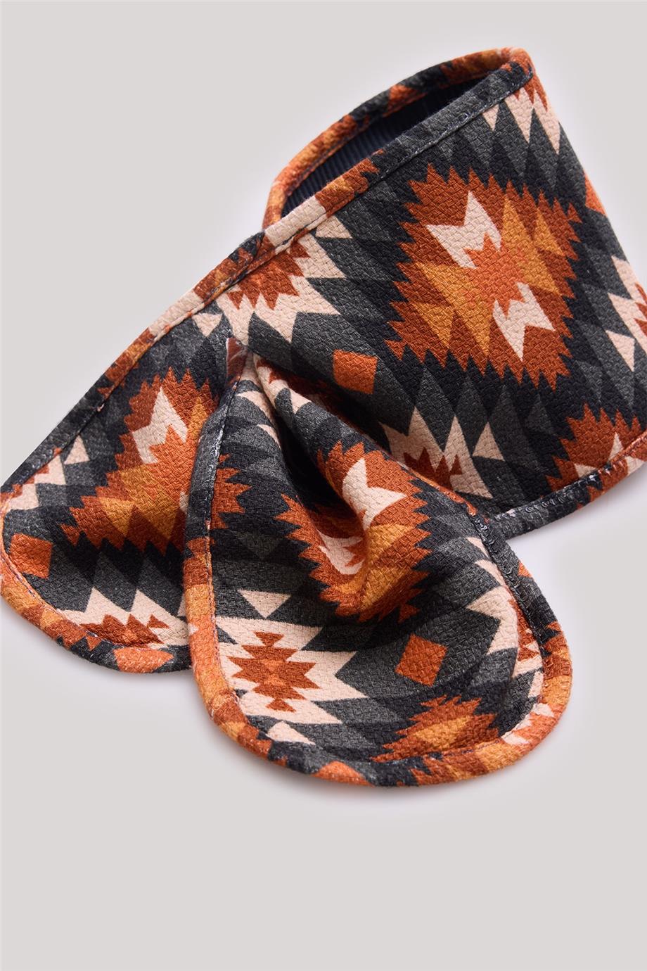 Nebbati Erkek Çocuk Desenli Boyunluk