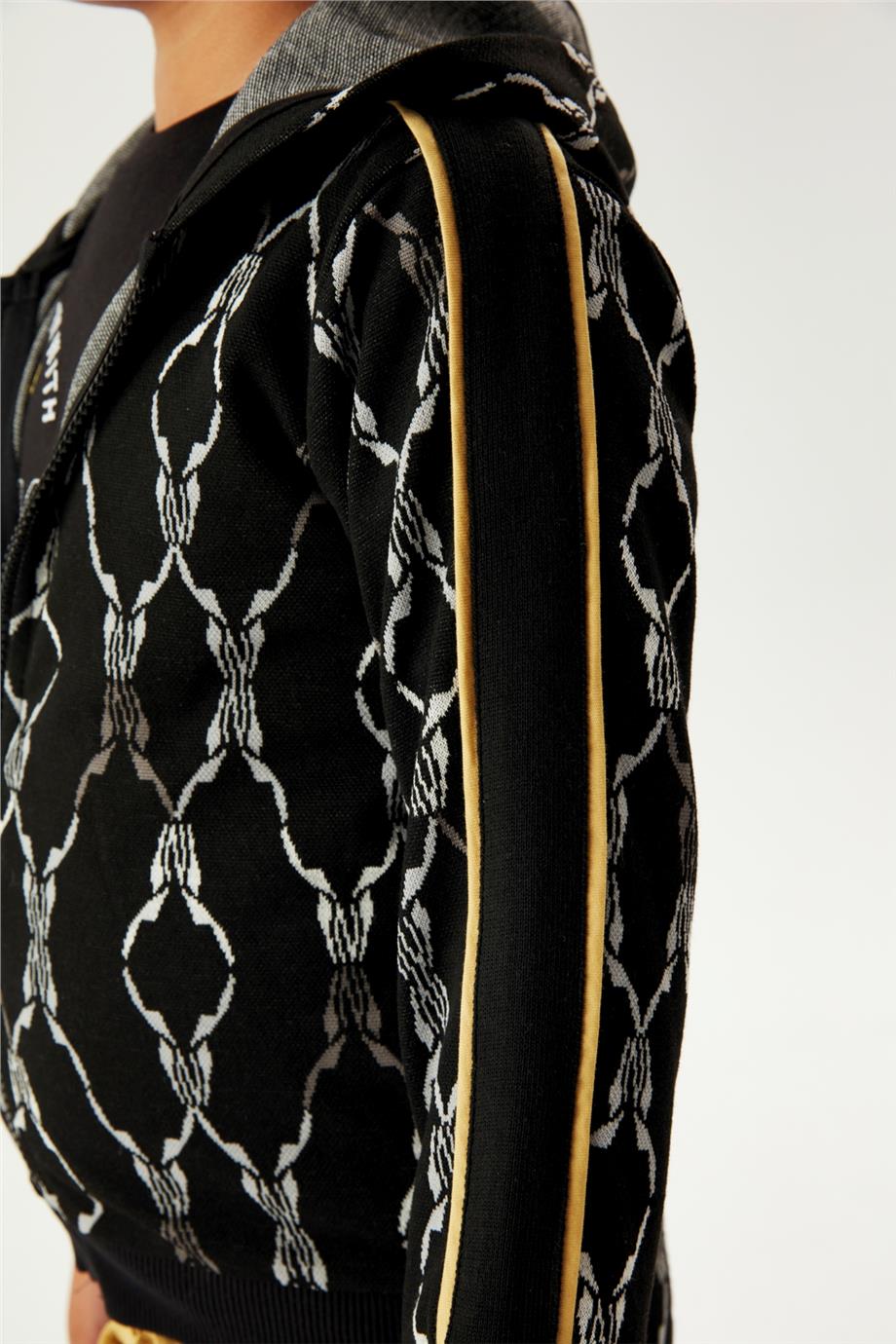 Nebbati Erkek Çocuk Desenli Eşofman Üstü