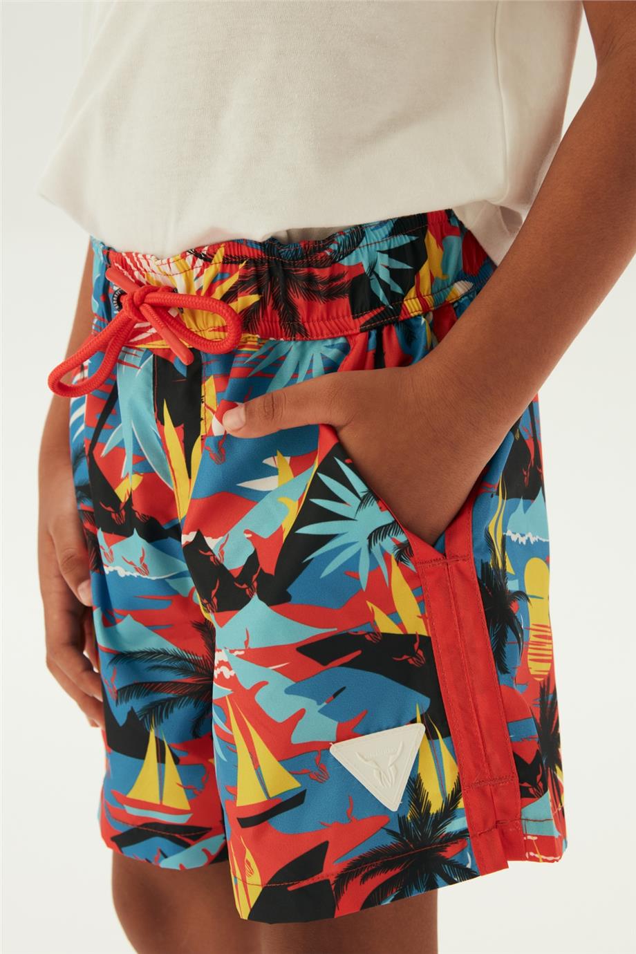 Nebbati Erkek Çocuk Desenli Şort