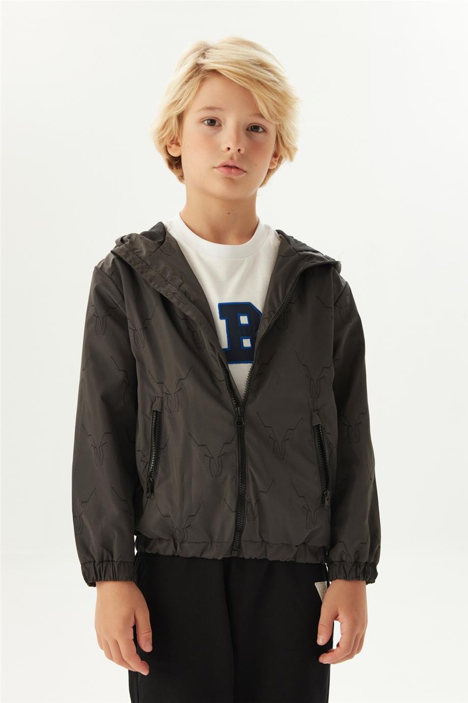 Nebbati Erkek Çocuk Desenli Yağmurluk