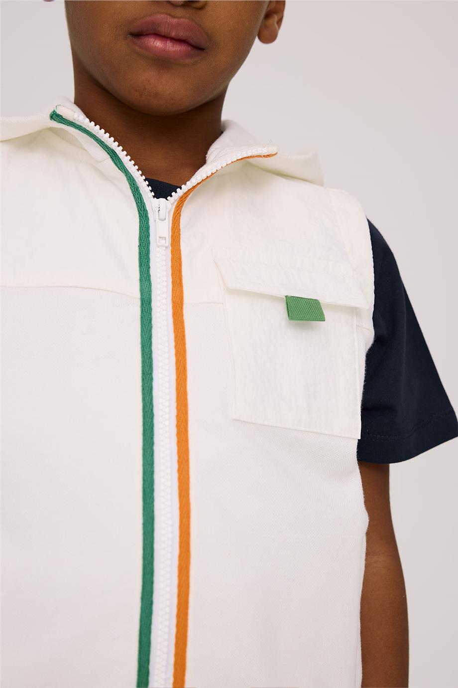 Nebbati Erkek Çocuk Ekru YelekNebbati Erkek Çocuk Ekru Yelek