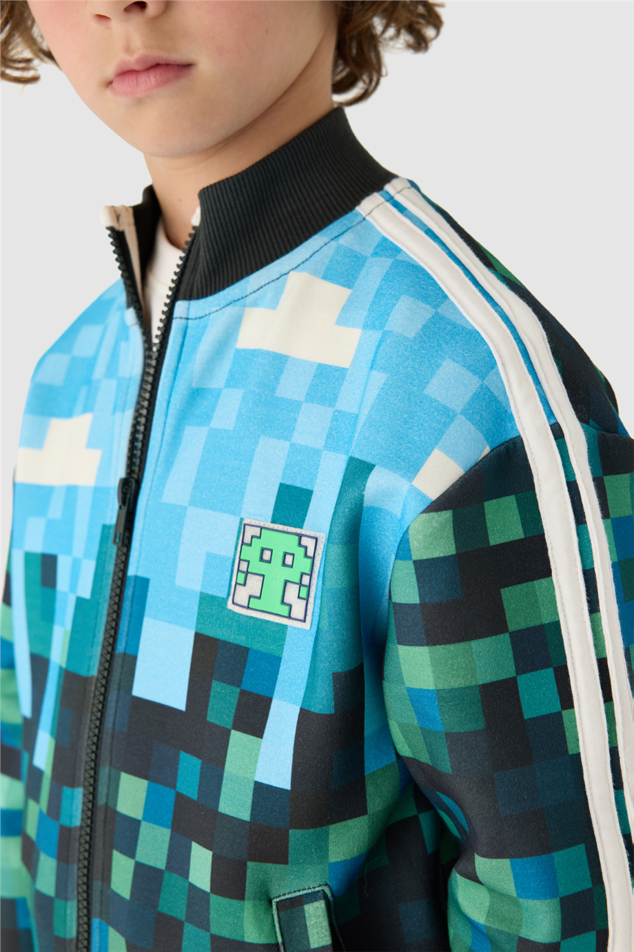 Nebbati Boys All-Over Printed Mock Neck Patterned Track JacketNebbati Boys All-Over Printed Mock Neck Patterned Track Jacket