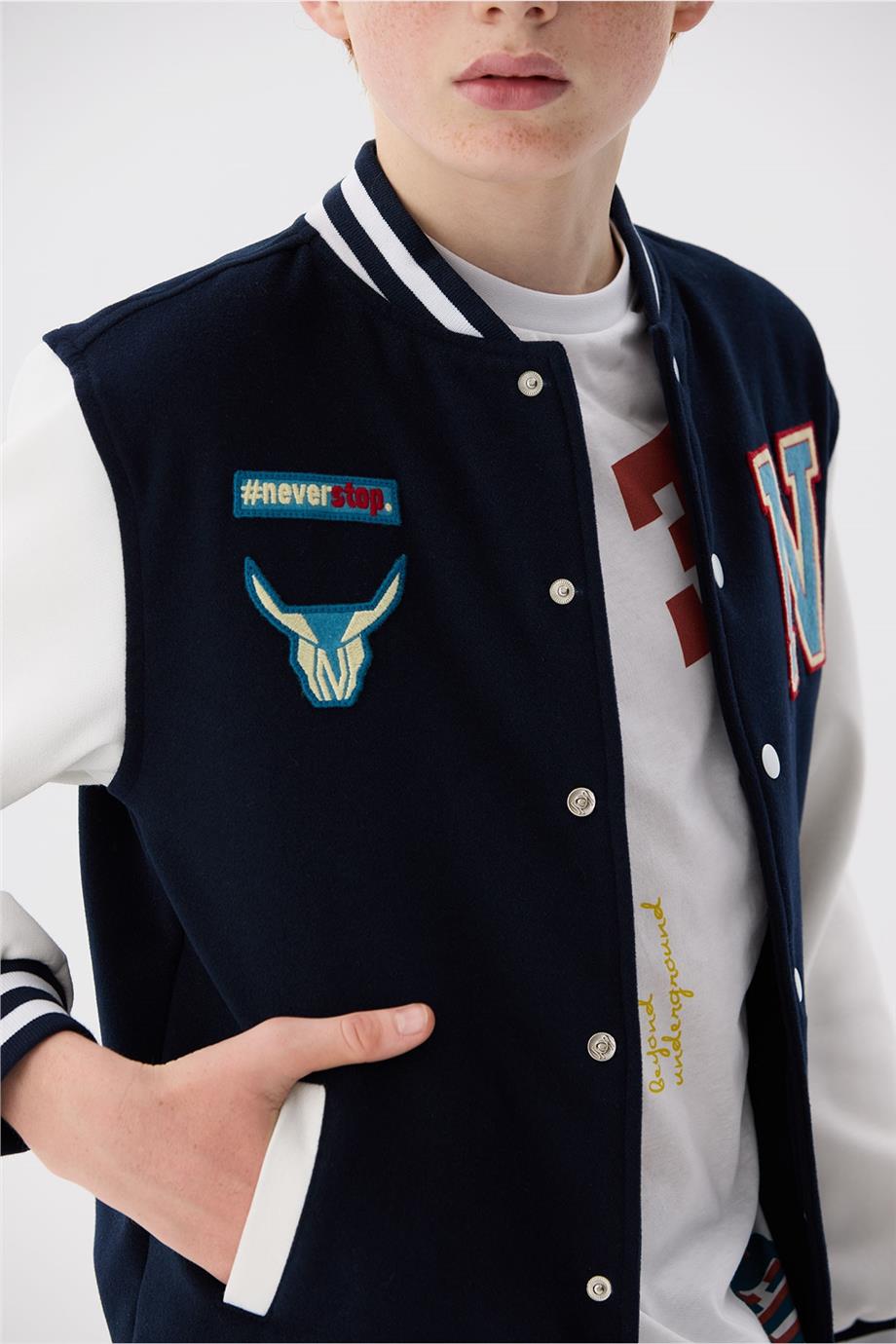 Nebbati Erkek Çocuk Saks Mont