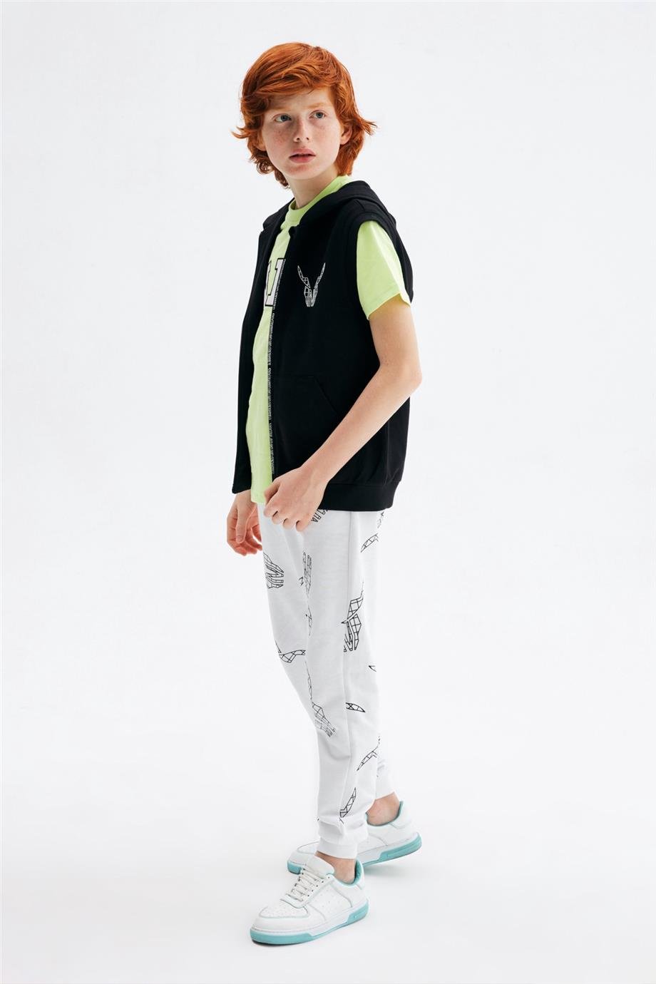 Nebbati Erkek Çocuk Siyah Eşofman Üstü