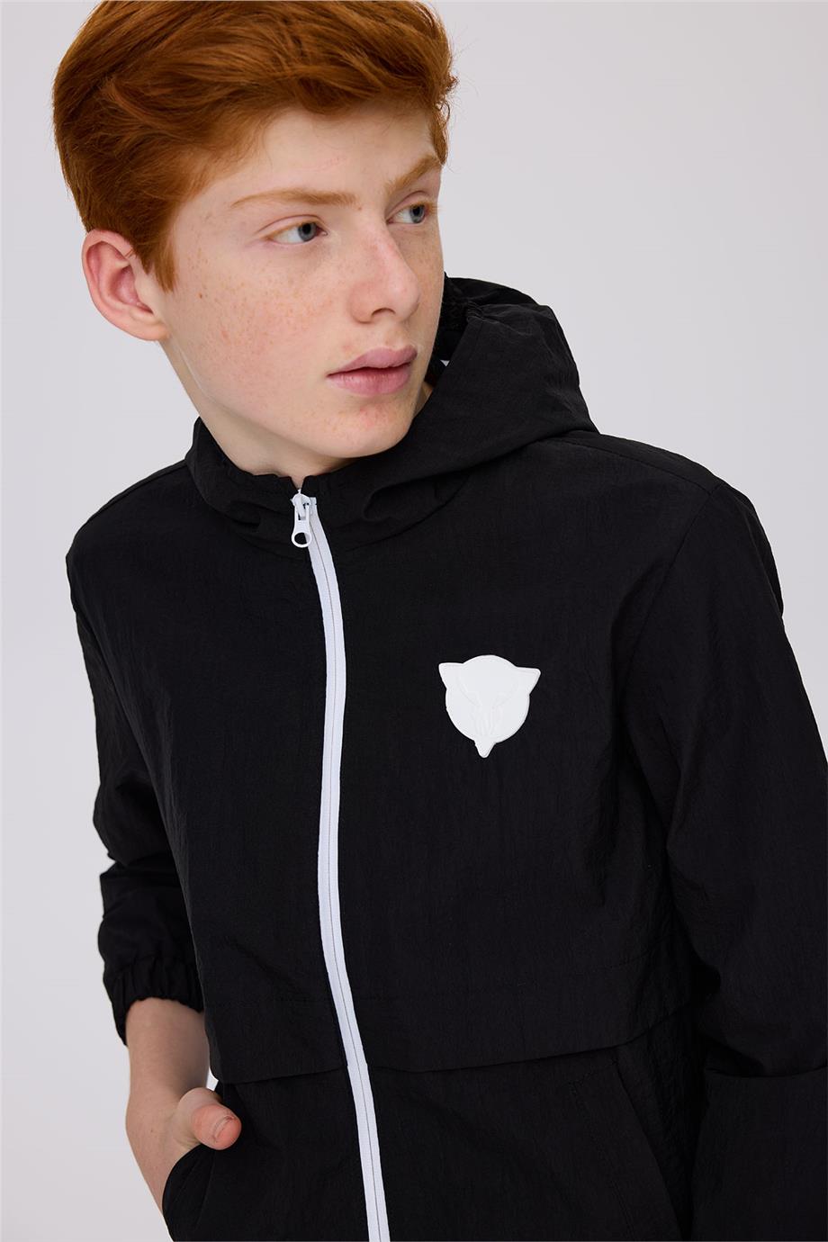 Nebbati Erkek Çocuk Siyah YağmurlukNebbati Erkek Çocuk Siyah Yağmurluk