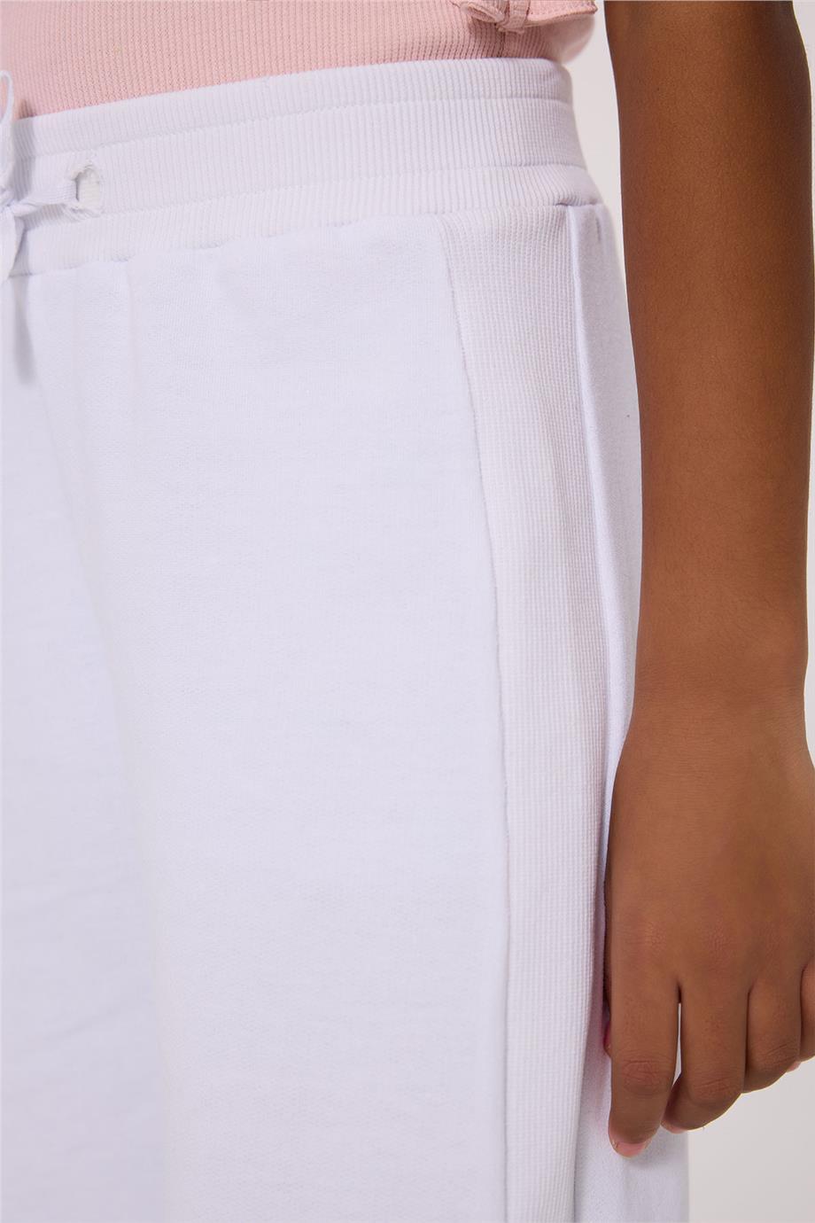 Tyess Basic Kız Çocuk Beyaz Eşofman AltıTyess Basic Kız Çocuk Beyaz Eşofman Altı