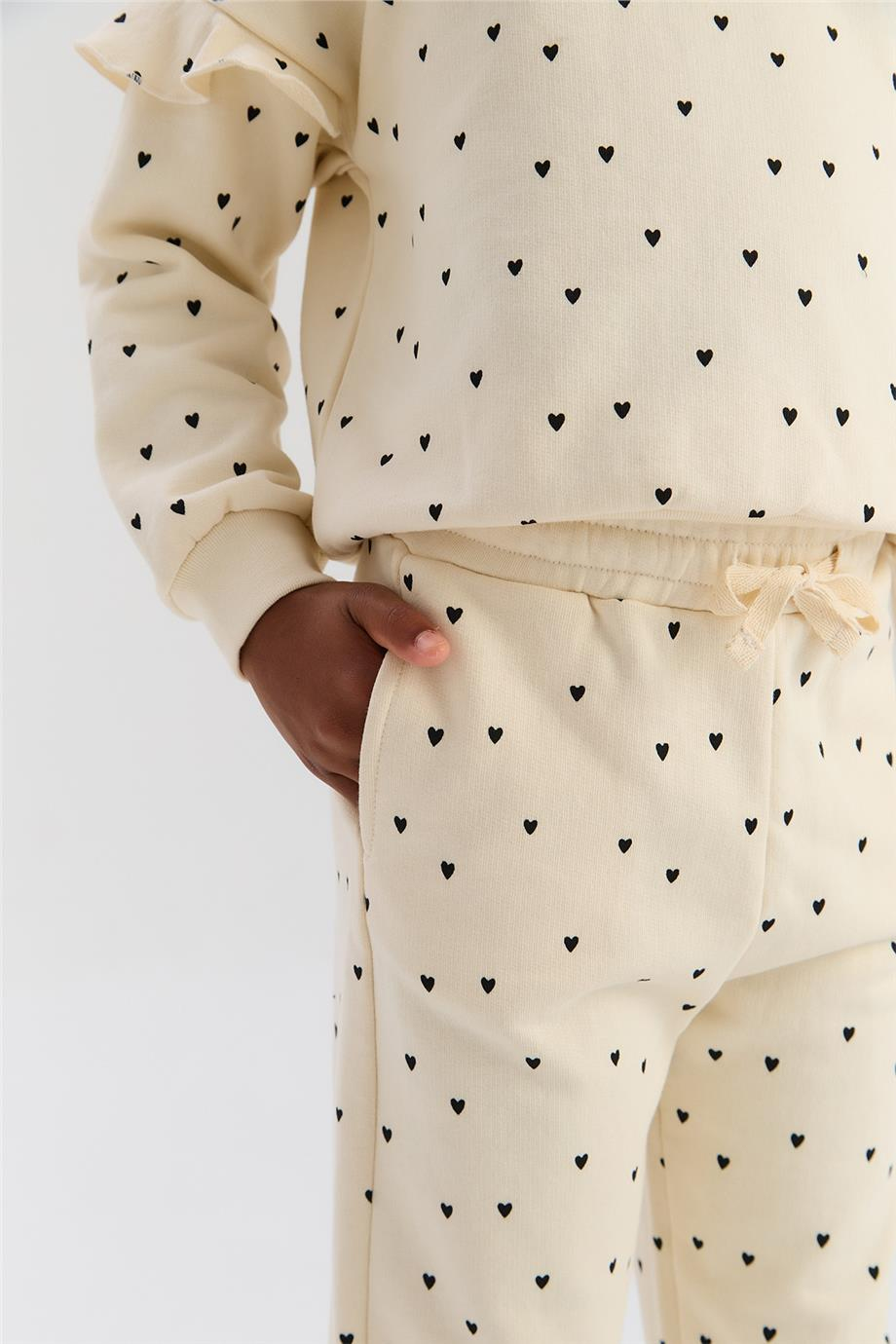 Tyess Basic Kız Çocuk Desenli Eşofman TakımTyess Basic Kız Çocuk Desenli Eşofman Takım