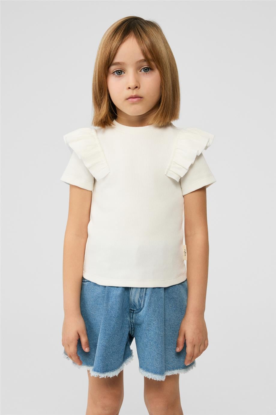  Girl White Tshirt Girl White Tshirt
