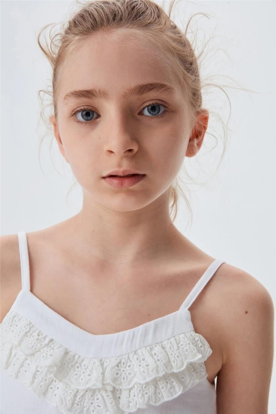 Tyess Kız Çocuk Beyaz Elbise