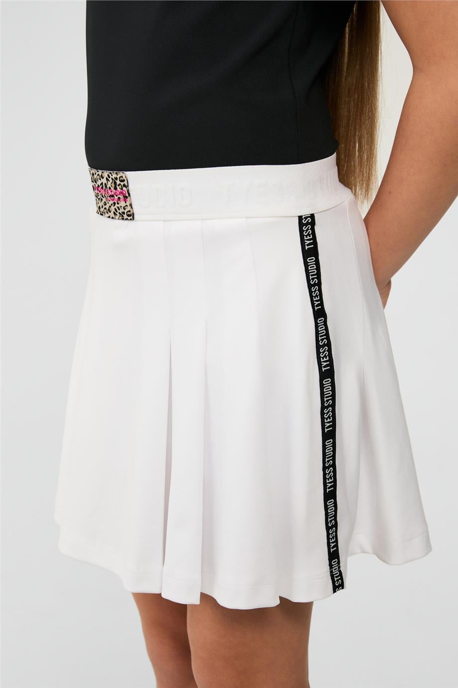 Tyess Girl White SkirtTyess Girl White Skirt