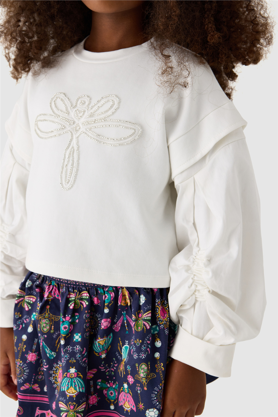 Tyess Kız Çocuk Bisiklet Yaka Oversize SweatshirtTyess Kız Çocuk Bisiklet Yaka Oversize Sweatshirt