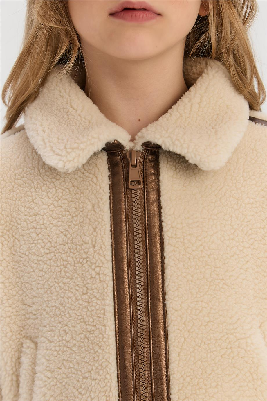 Tyess Kız Çocuk Ekru MontTyess Kız Çocuk Ekru Mont