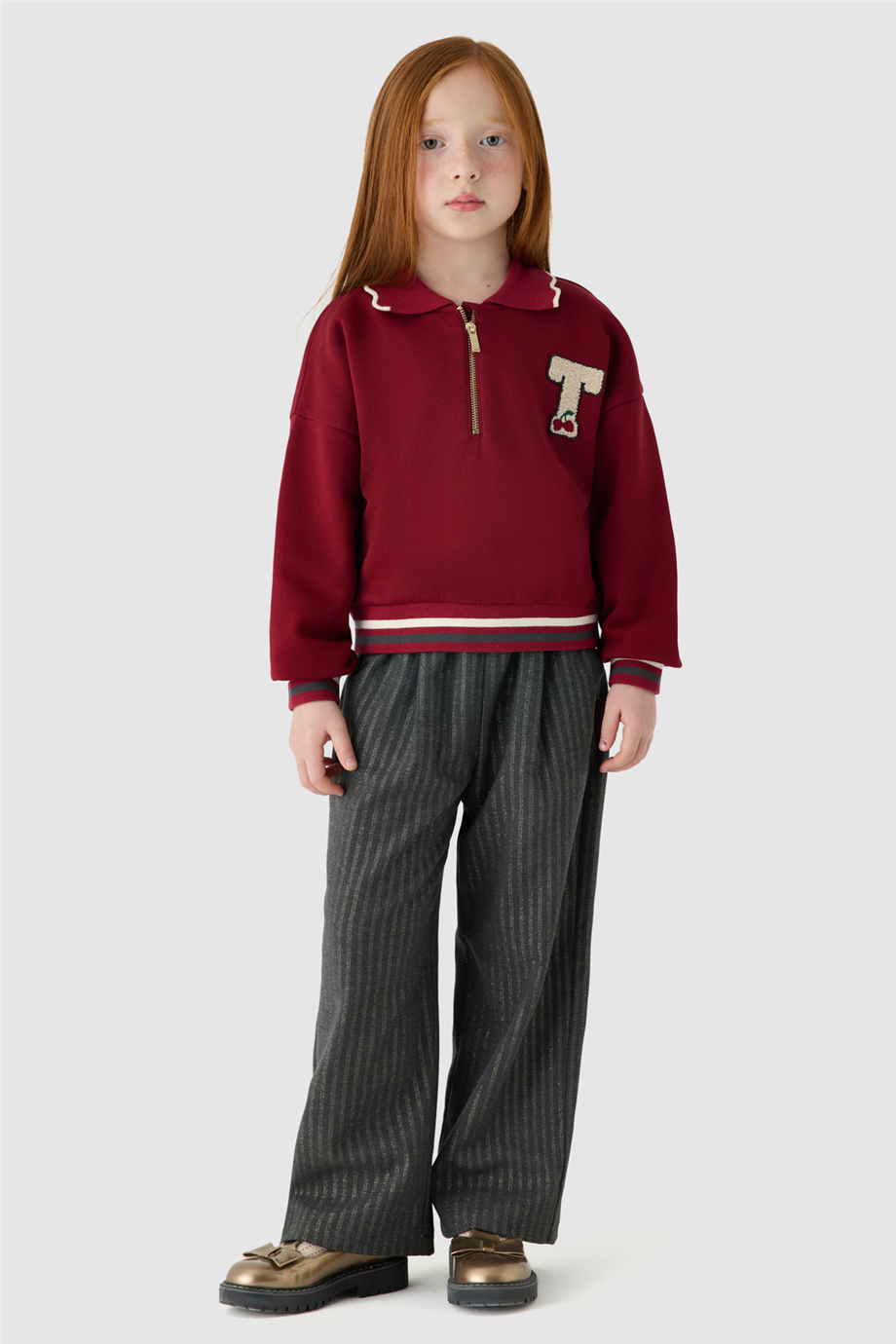 Tyess Kız Çocuk Gömlek Yaka Oversize SweatshirtTyess Kız Çocuk Gömlek Yaka Oversize Sweatshirt