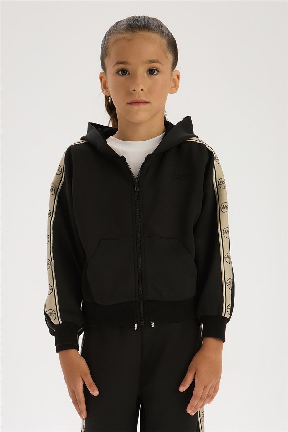 Tyess Kız Çocuk Siyah Eşofman ÜstüTyess Kız Çocuk Siyah Eşofman Üstü