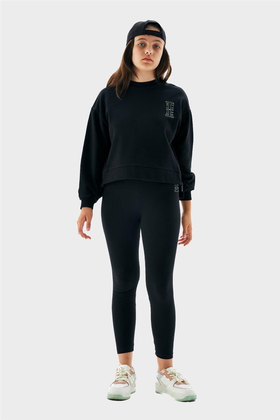Tyess Kız Çocuk Siyah Sweatshirt