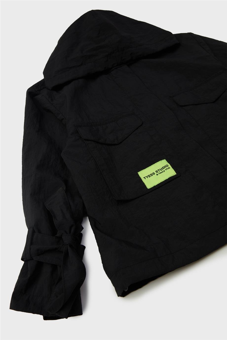 Tyess Kız Çocuk Siyah Yağmurluk