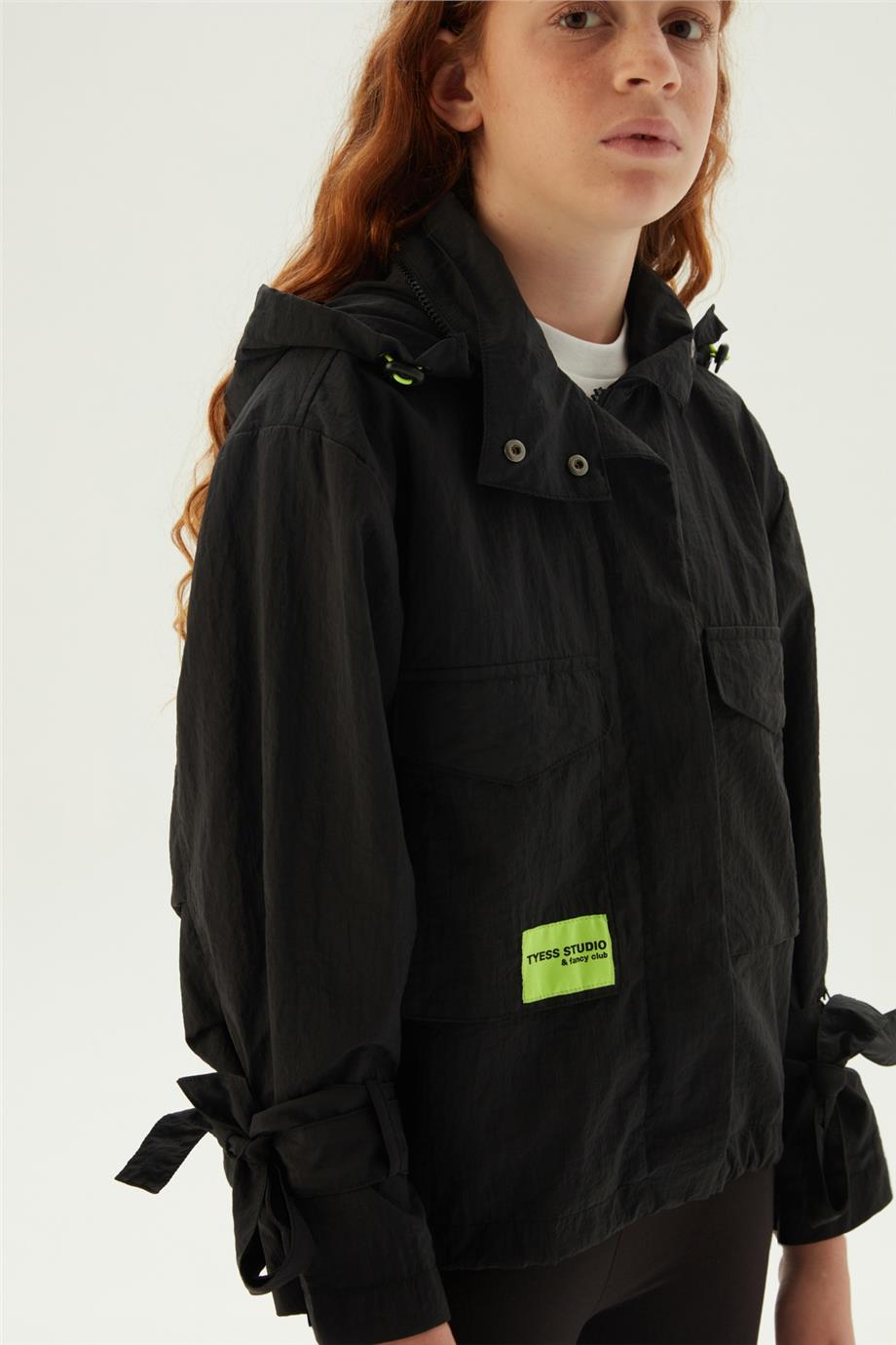 Tyess Kız Çocuk Siyah Yağmurluk