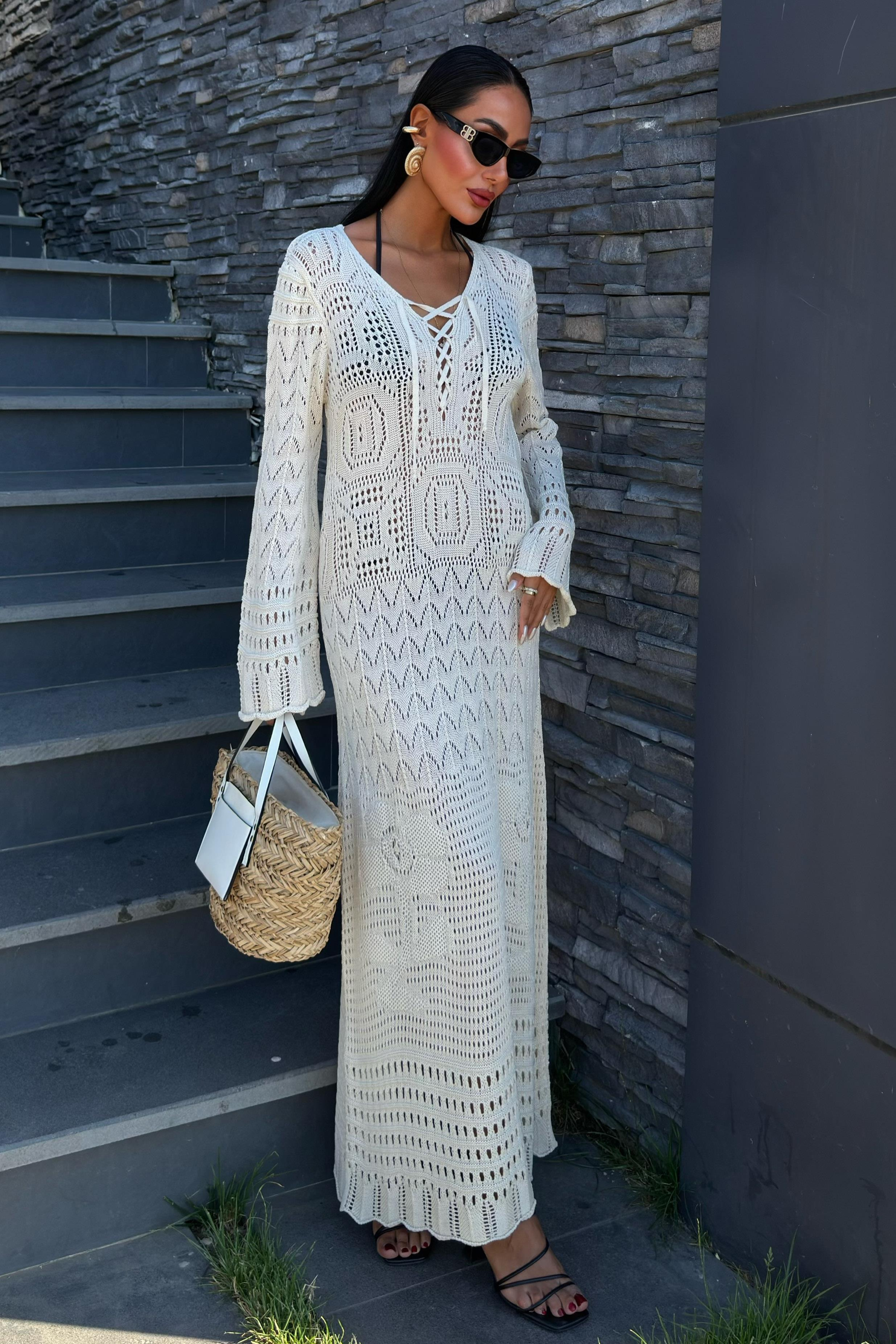 S5Y2838Robe ajourée détaillée Birit 2838