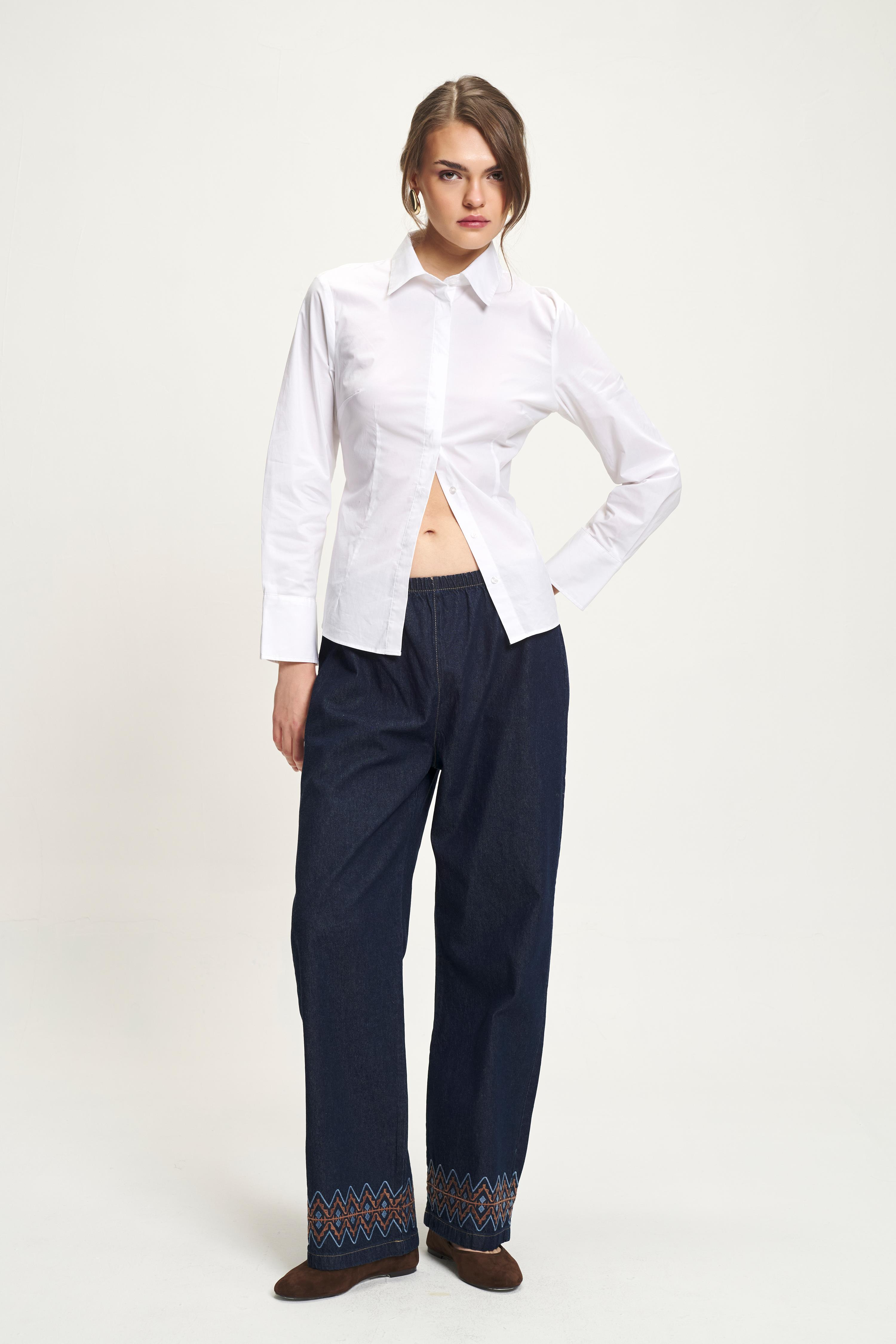 S6K0092Paçası Nakış Detaylı Denim Pantolon 0092