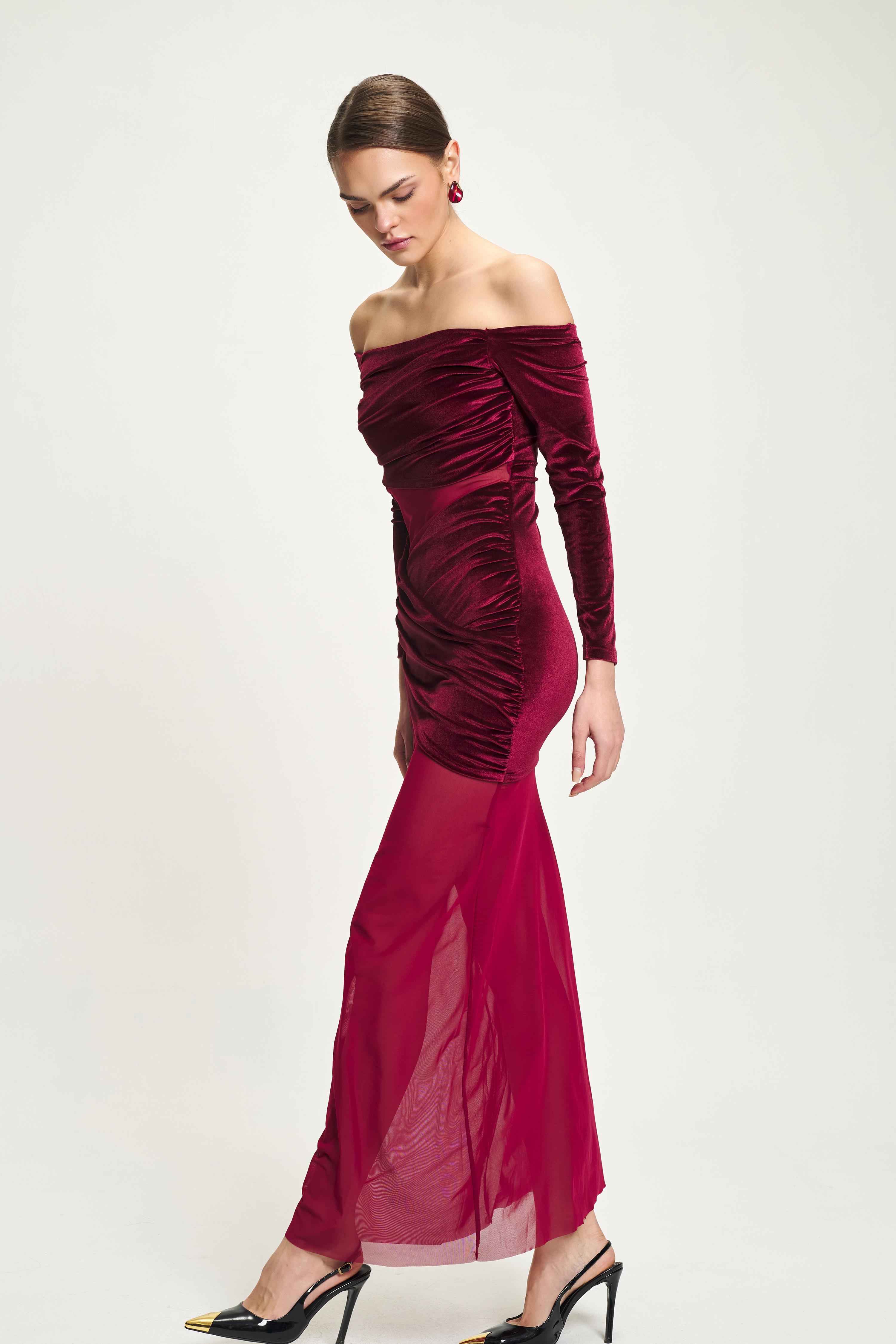 S6K2929Tulle Neckline Detail Madonna Collar Velvet Dress 2929