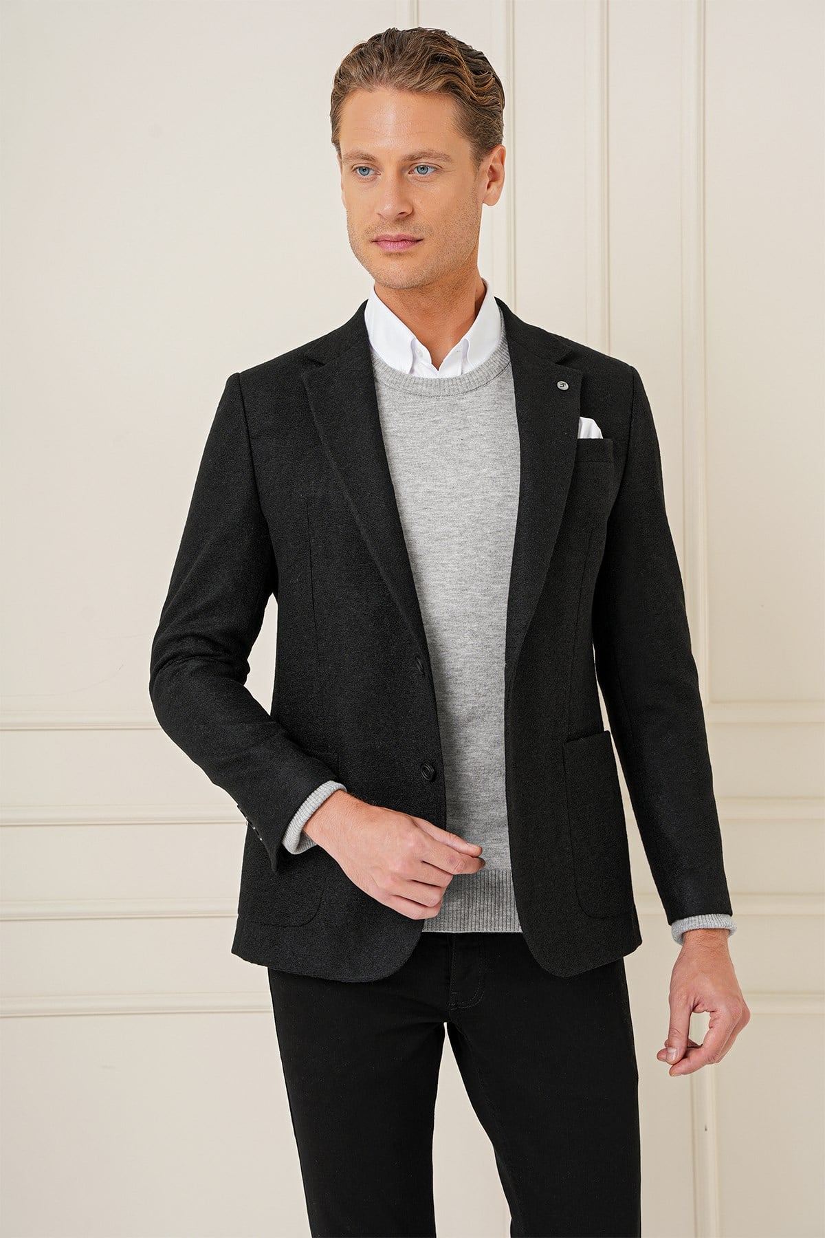 Slim Fit Çift Yırtmaç Torba Cepli %100 Yün Siyah Ceket C 689
