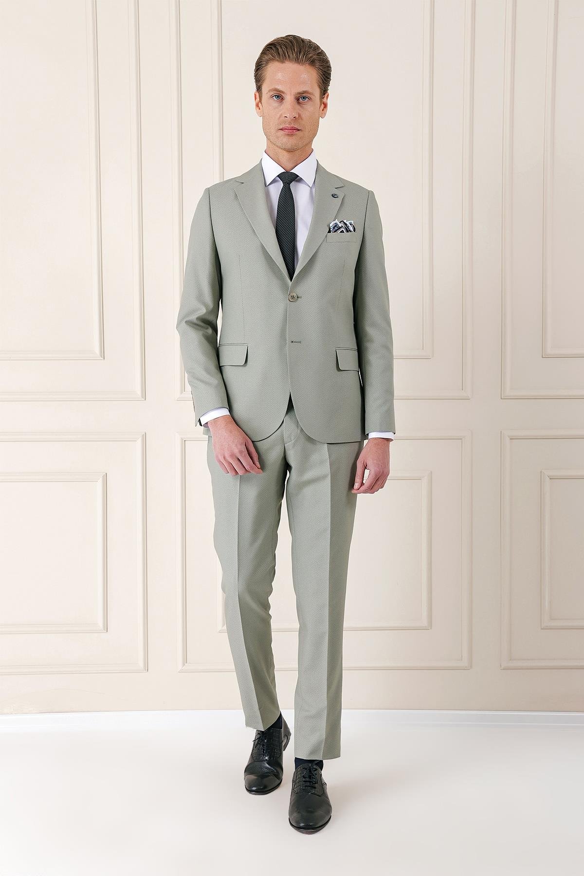 Slim Fit Jakarlı Çift Yırtmaç Klasik Nil Yeşili Takım Elbise Tk 893