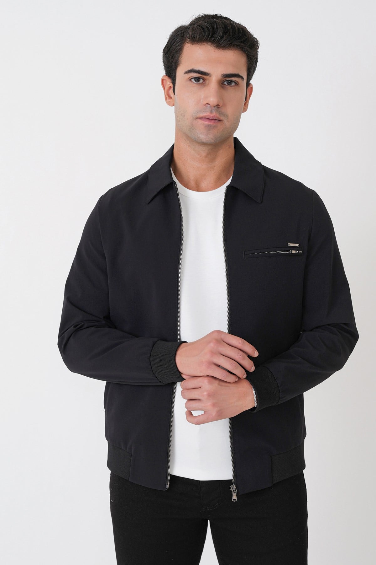 Slim Fit Önü Fermuarlı Etek Kol Ribanalı Esnek Siyah Mont MT 184