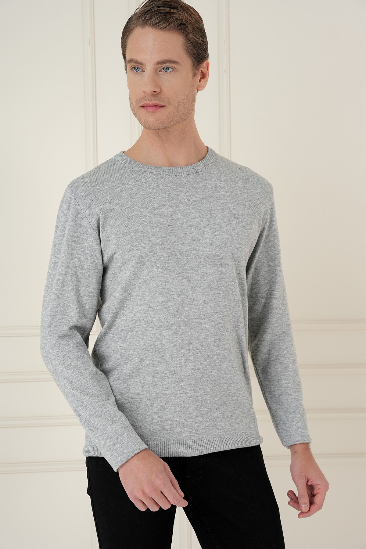 Slim Fit Ribanalı Düz Gri Yünlü Bisiklet Yaka Triko Kazak TR 900