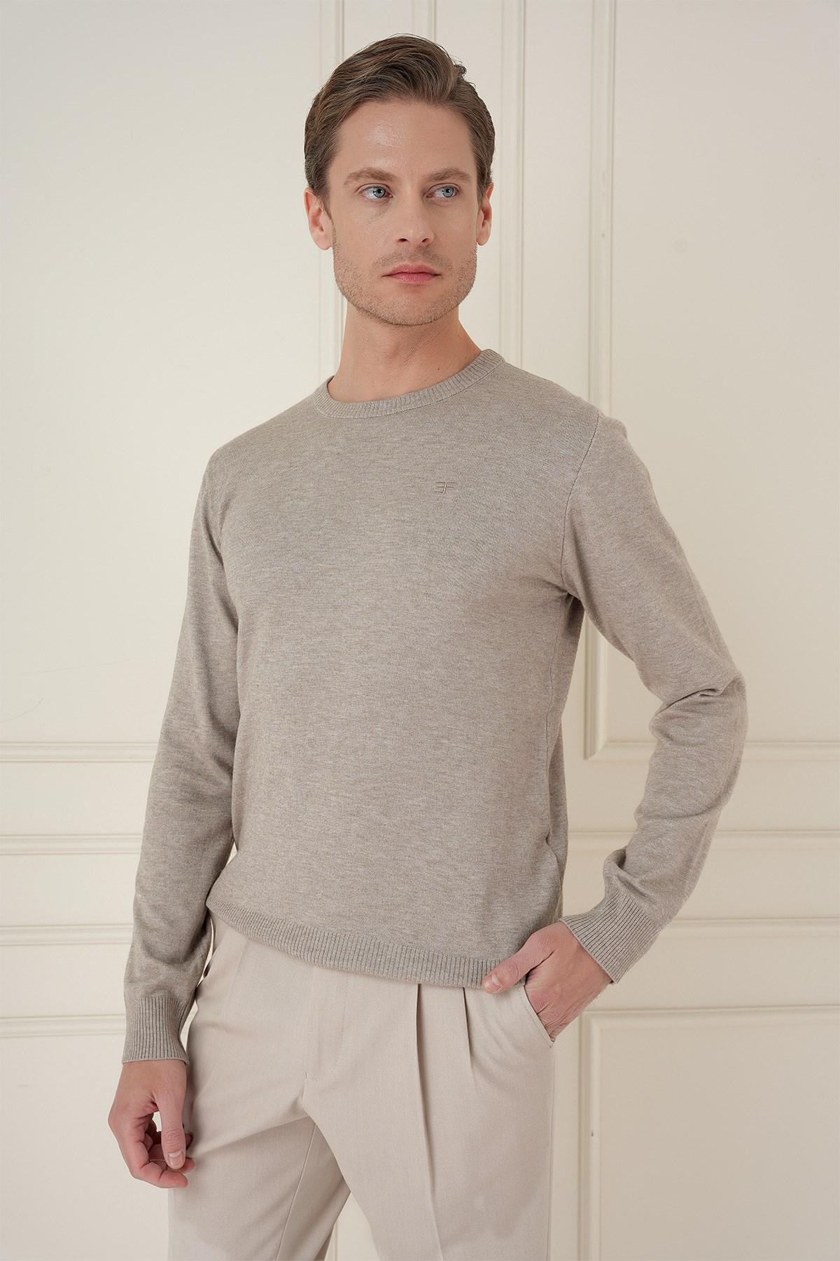 Slim Fit Ribanalı Düz Taş Yünlü Bisiklet Yaka Triko Kazak TR 900