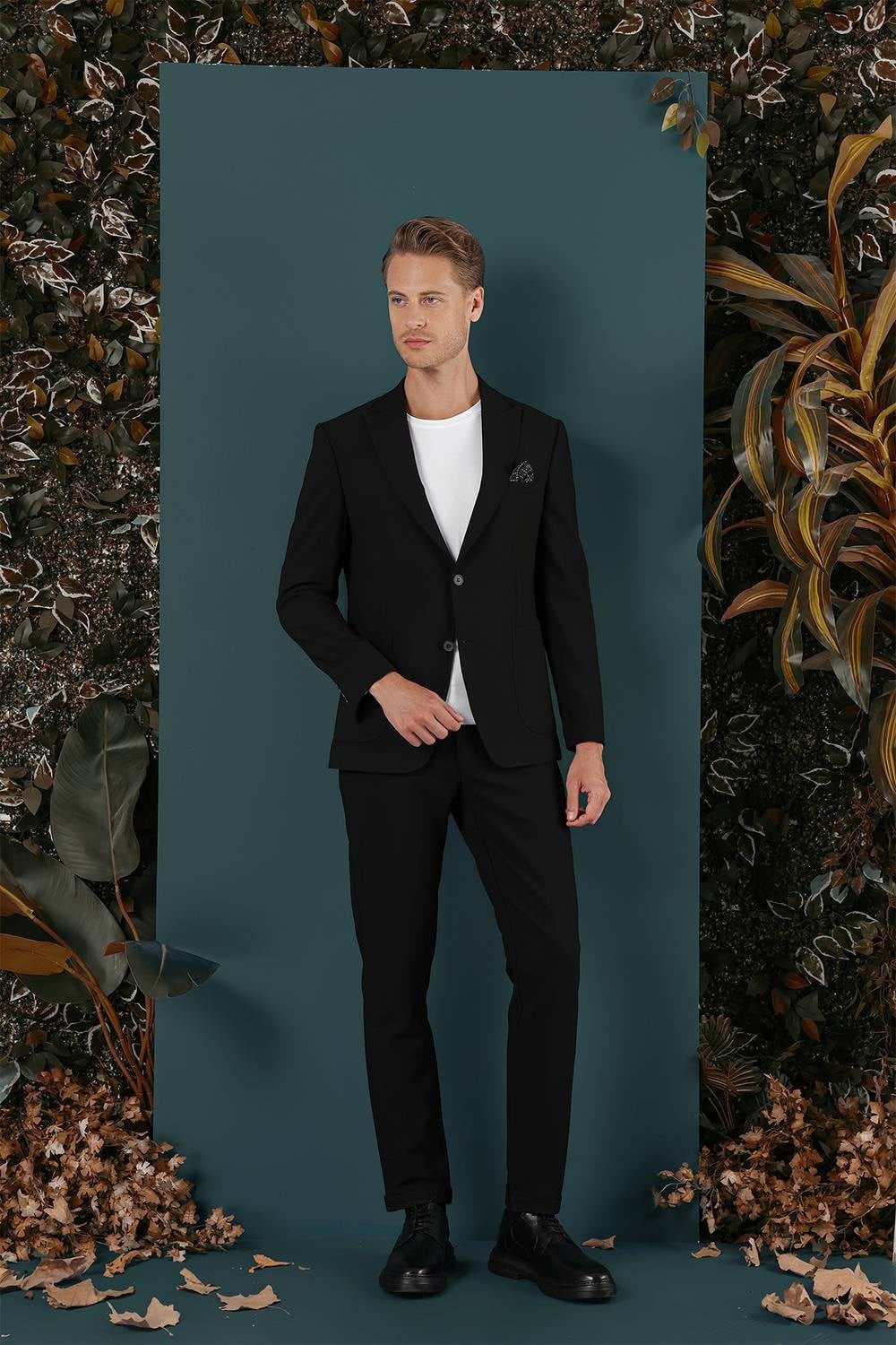 Slim Fit Sivri Yaka Esnek Pamuklu Dokulu Siyah Blazer Ceket C 659