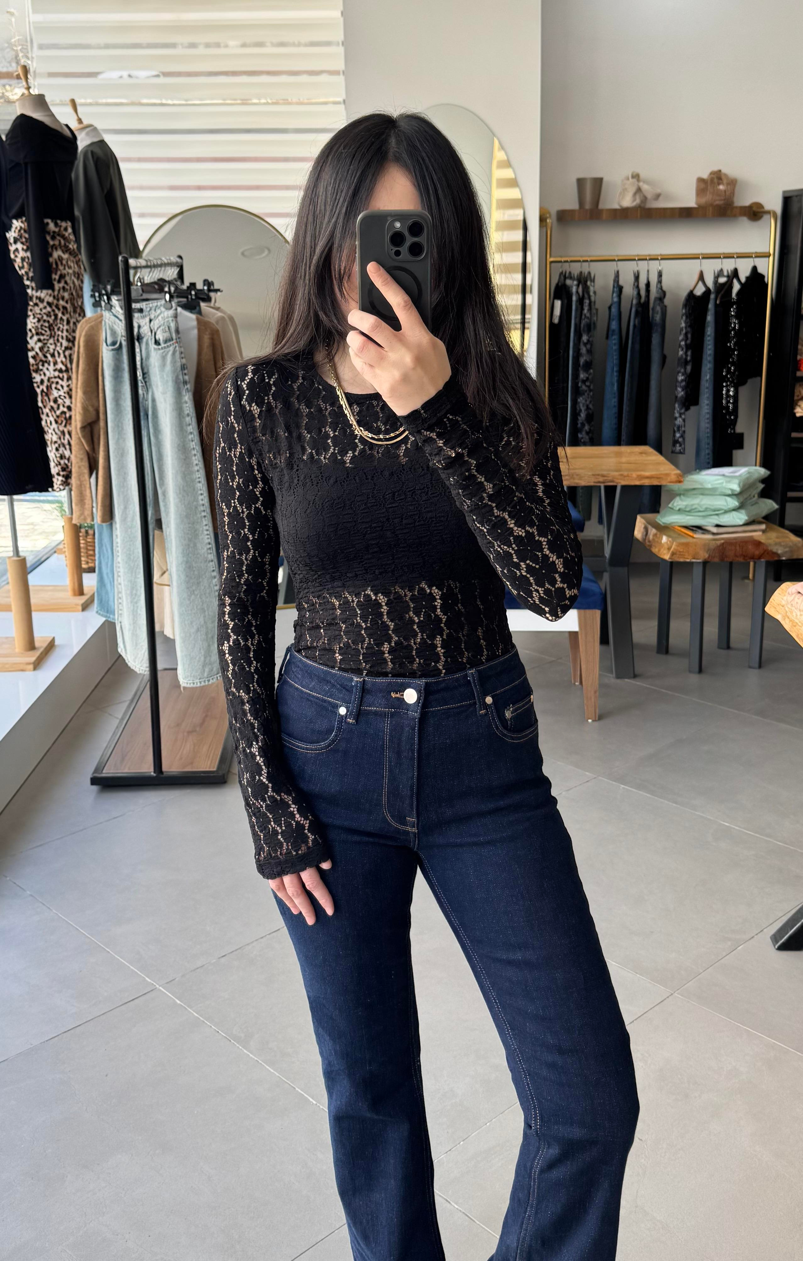 Dantel Slim Fit Siyah Bluz