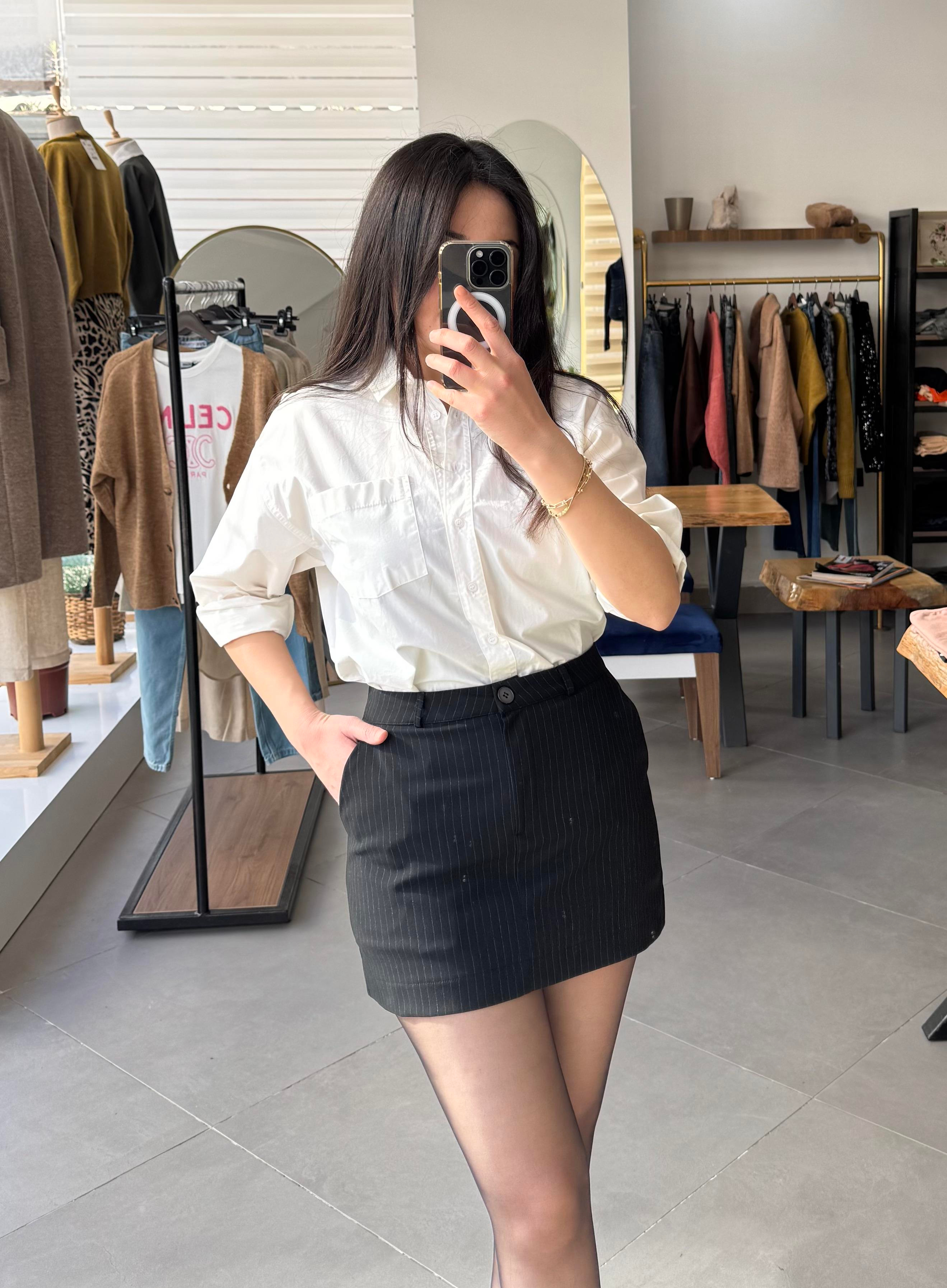 Siyah Çizgili Cep Detaylı Mini Etek