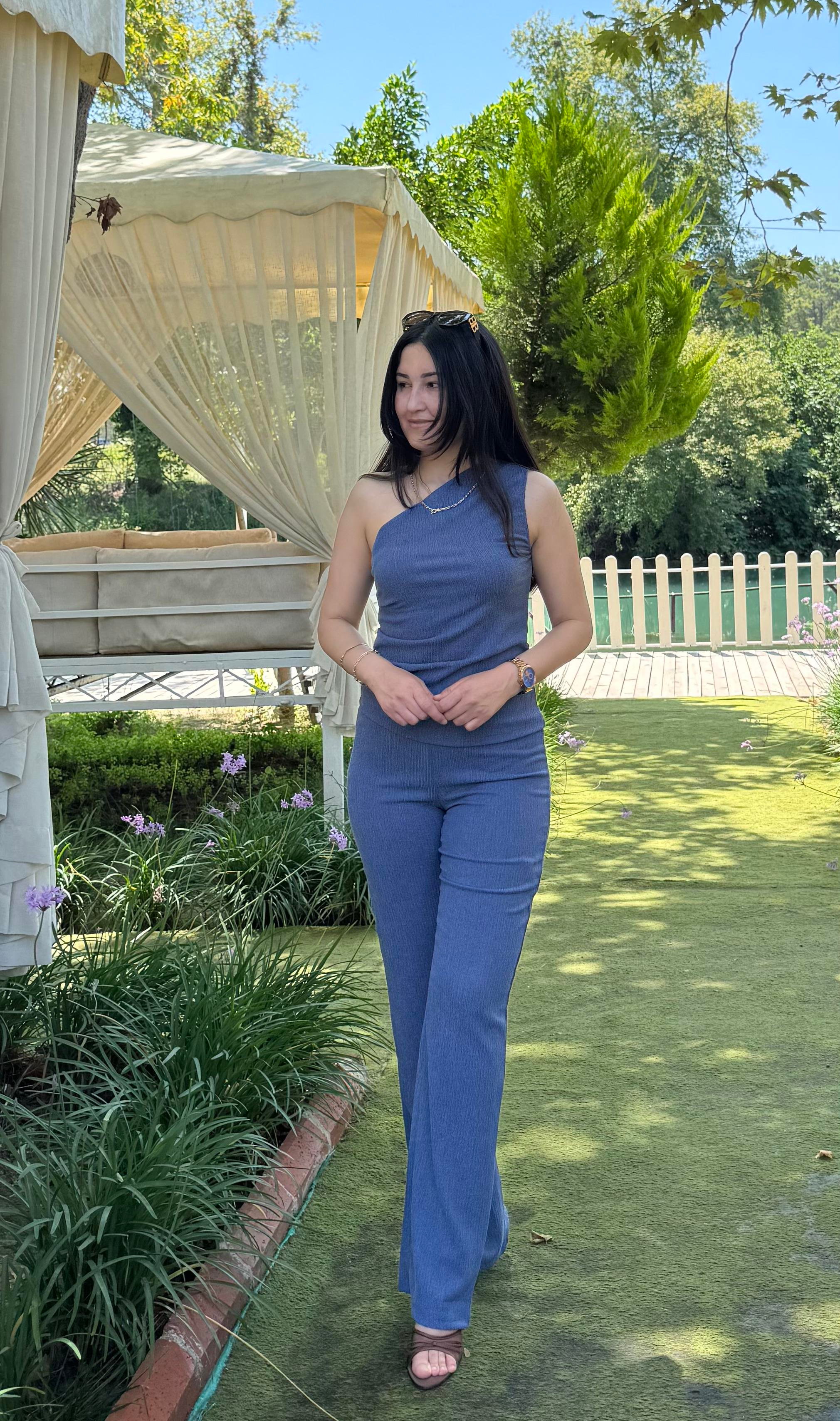 Tek Omuz Bluz Bel Lastik Detaylı Pantlon İndigo Takım