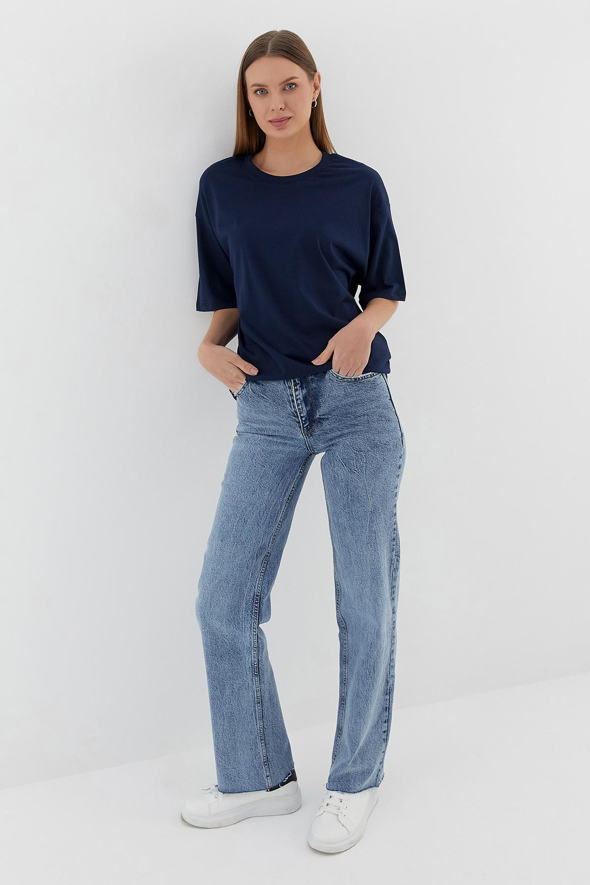 Basic Oversize Tshirt LACI