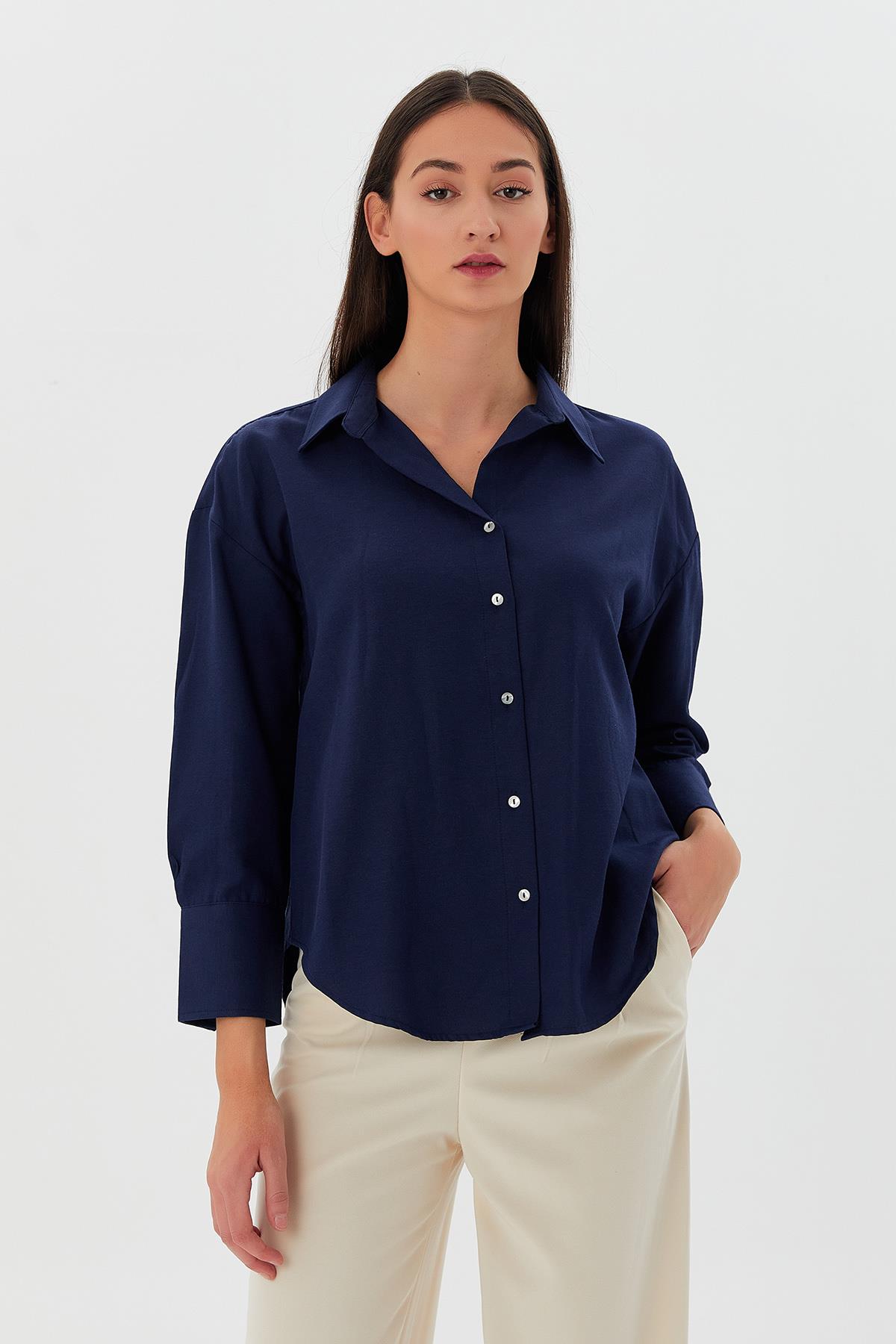 Düğmeli Basic Gömlek LACI