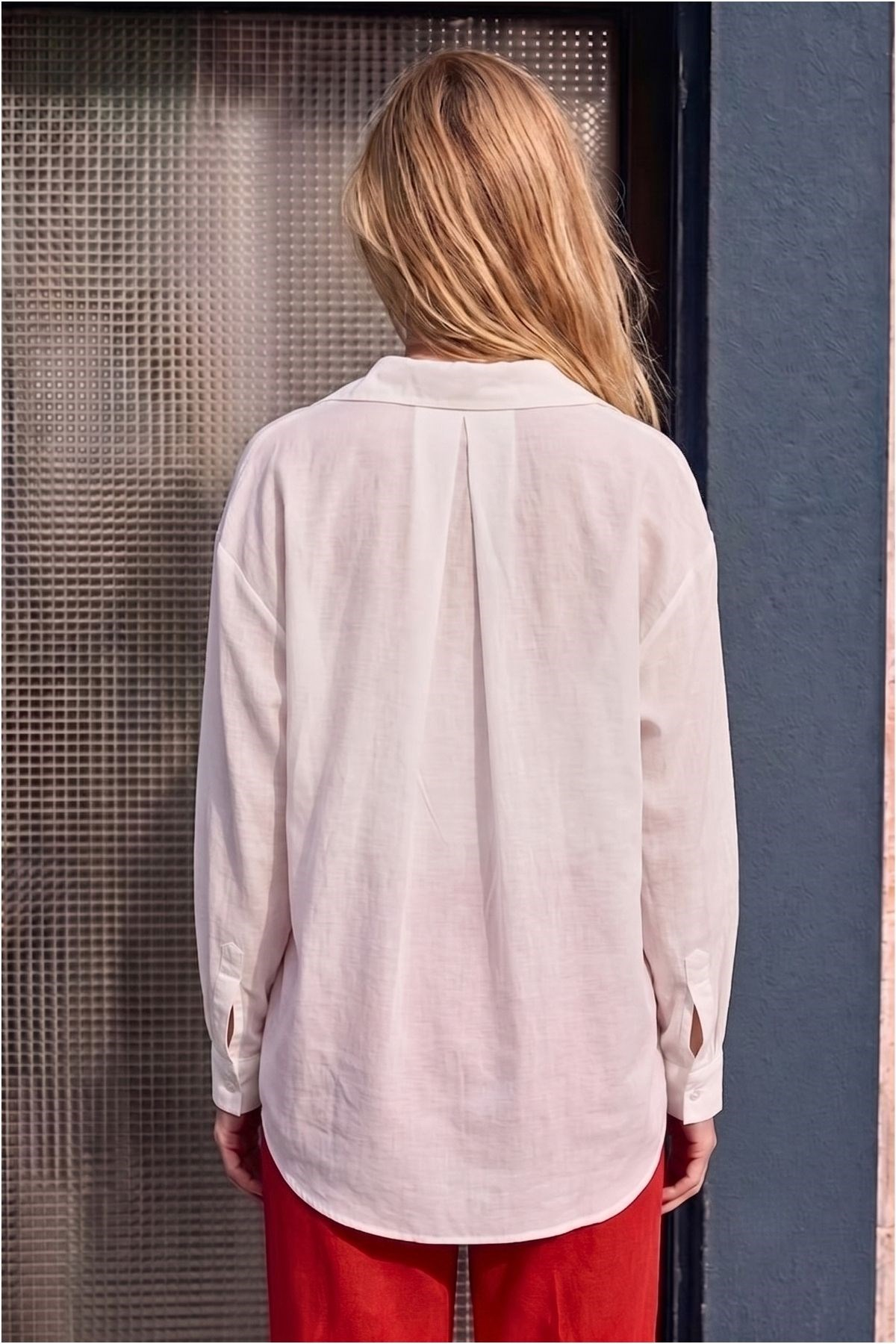 Modal Kumaş Açık Yaka Oversize Gömlek EKRU