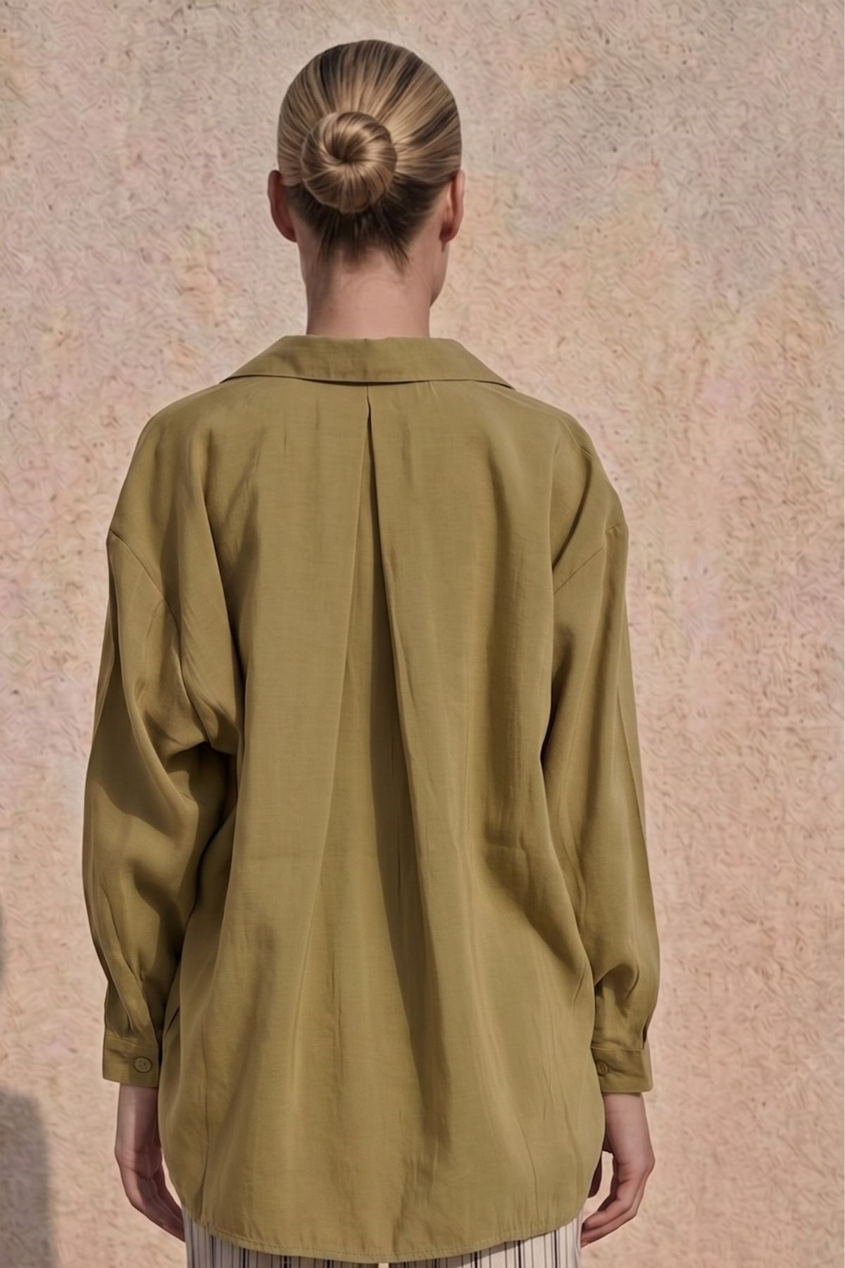 Modal Kumaş Açık Yaka Oversize Gömlek OLIVE