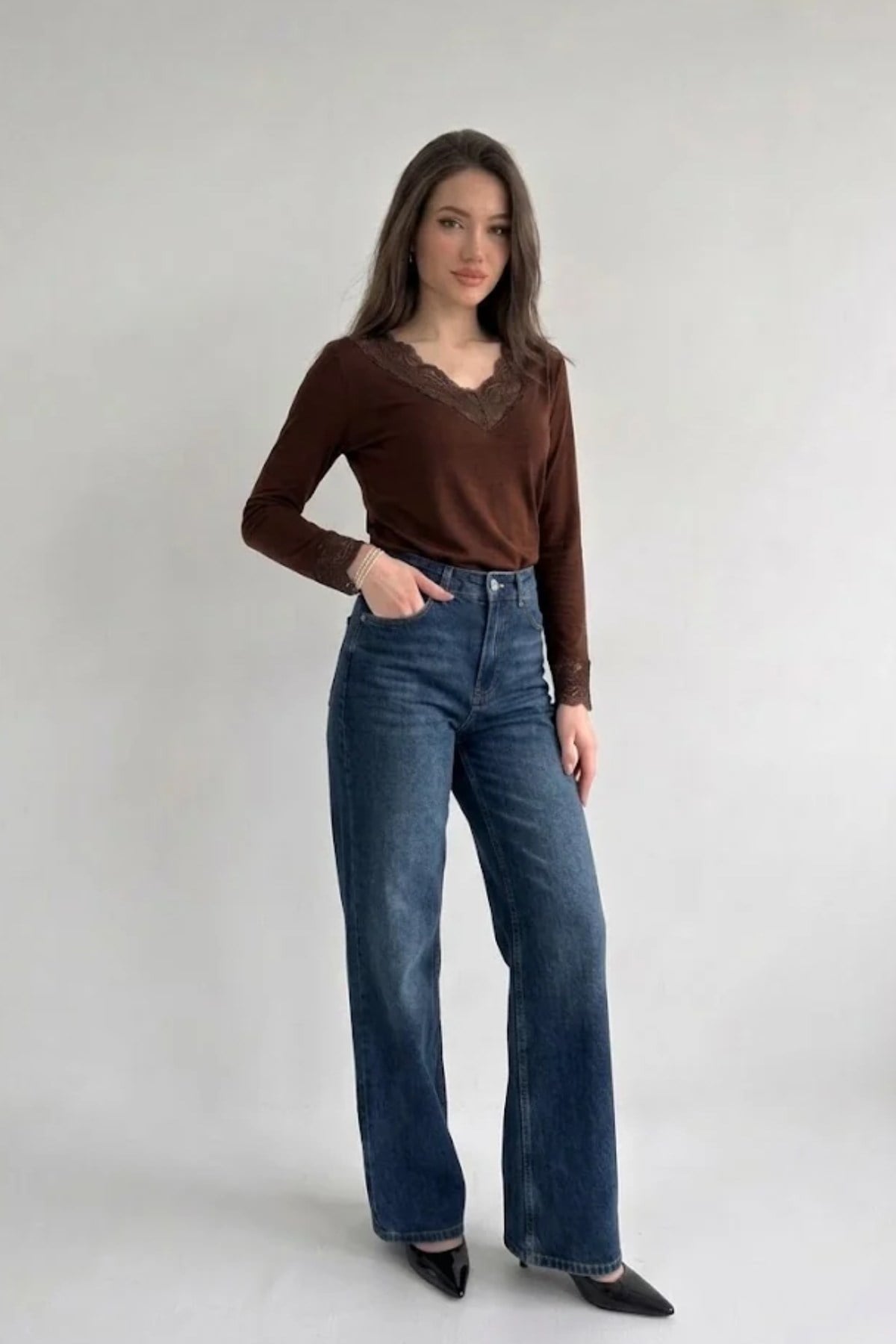 V Yakası Dantelli Body KAHVE
