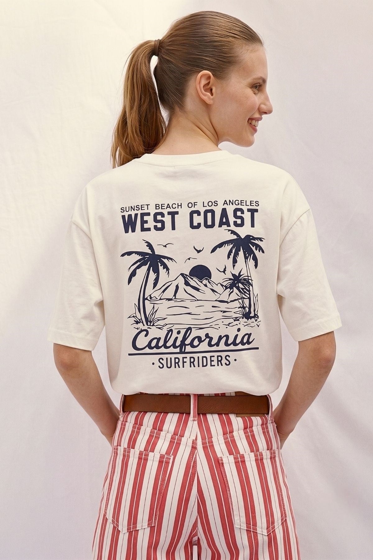 West Coast Oversize Tişört EKRU