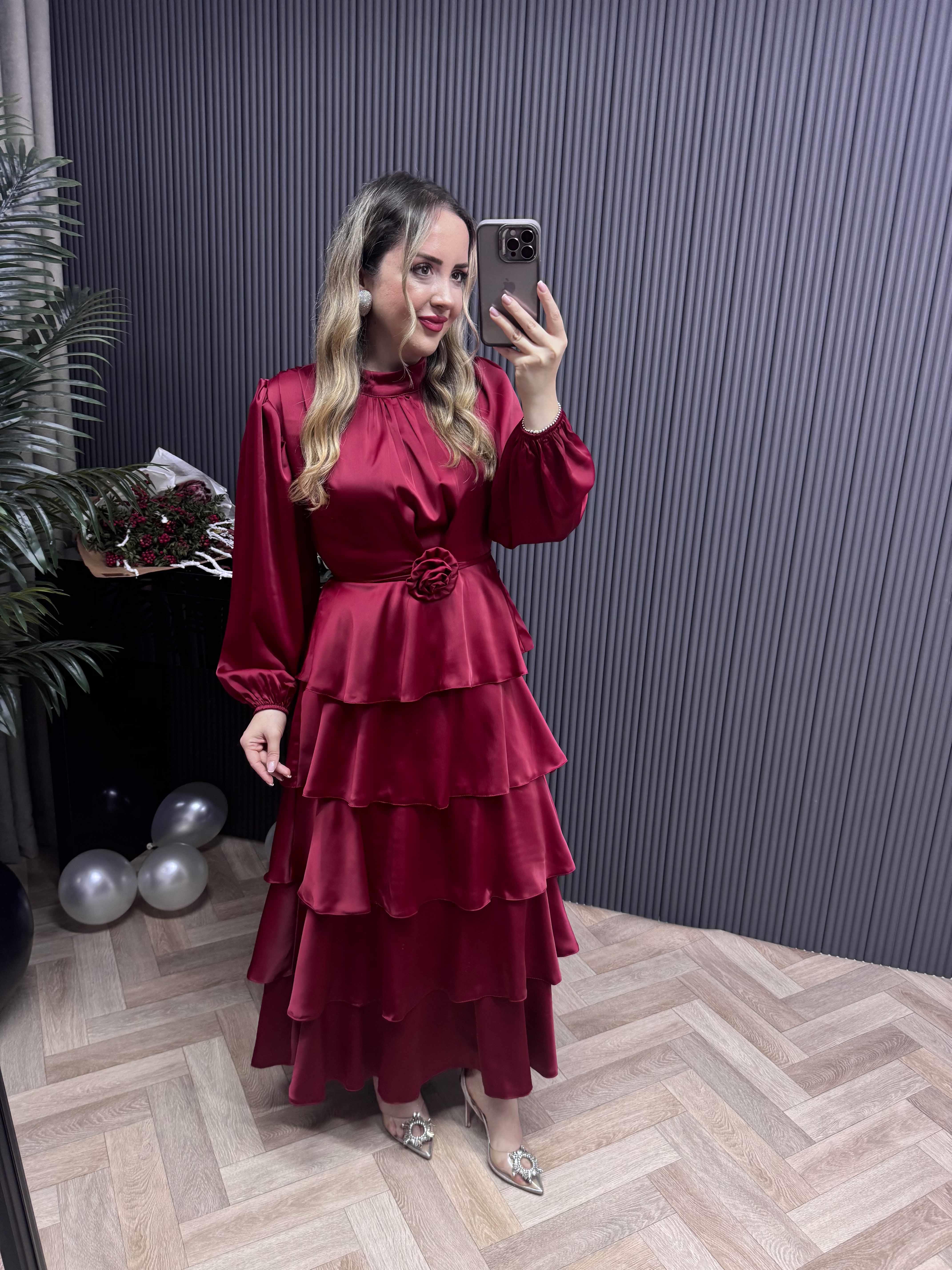 Annabel Katkat Gül Detaylı Özeş Saten Kumaş Elbise Bordo