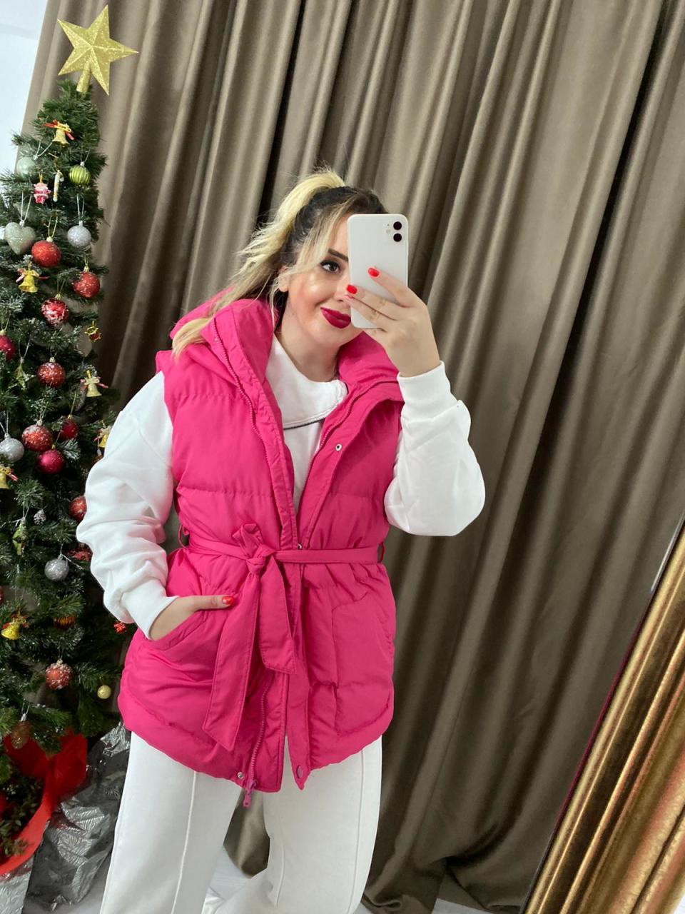 PEMBE KAPÜŞONLU ŞİŞME YELEK