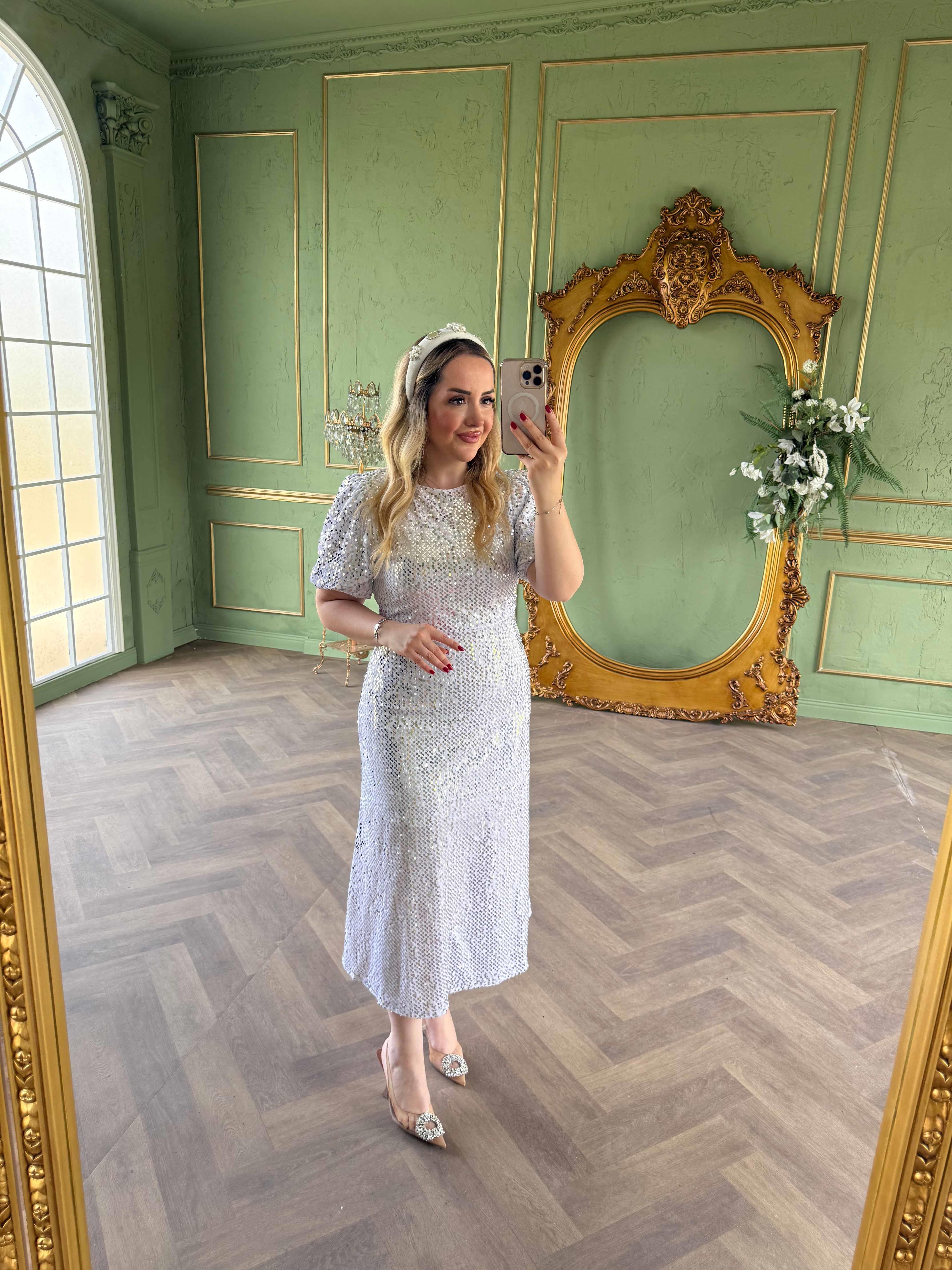 Sandra Payet Balon Kol Midi Tasarım Payet Elbise Beyaz