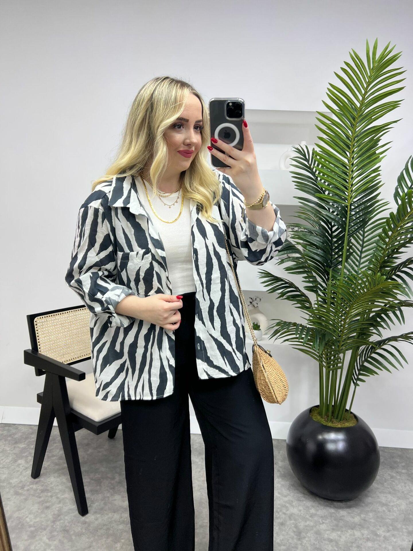 SİYAH BEYAZ ZEBRA TENSEL KETEN GÖMLEK