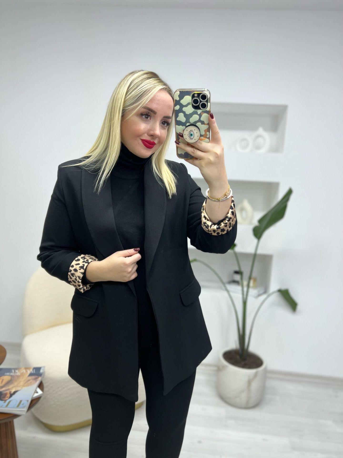 SİYAH İÇİ LEOPAR ASTARLI BLAZER CEKET