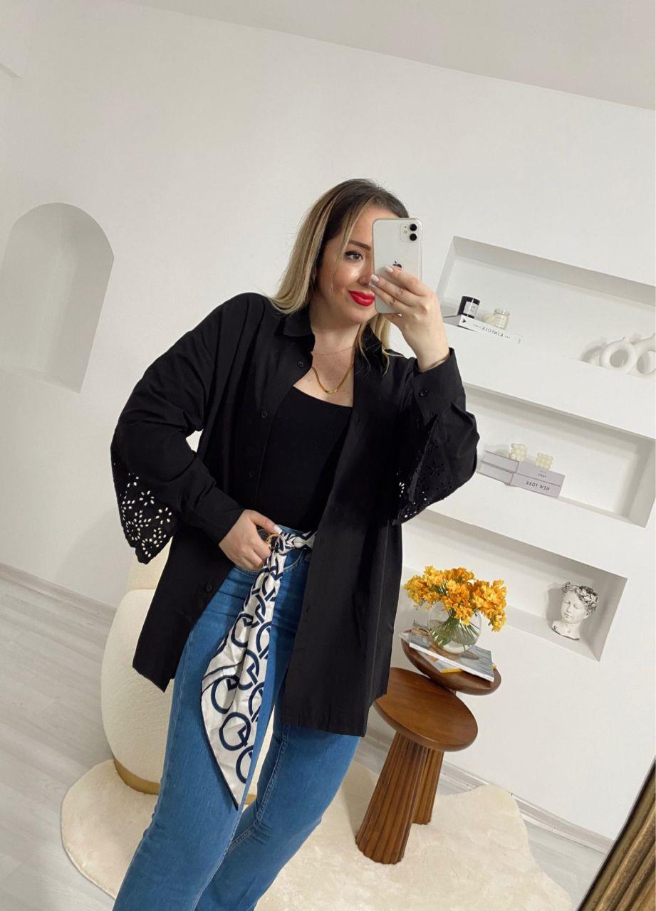 SİYAH RENK FİSTO DETAYLI GÖMLEK