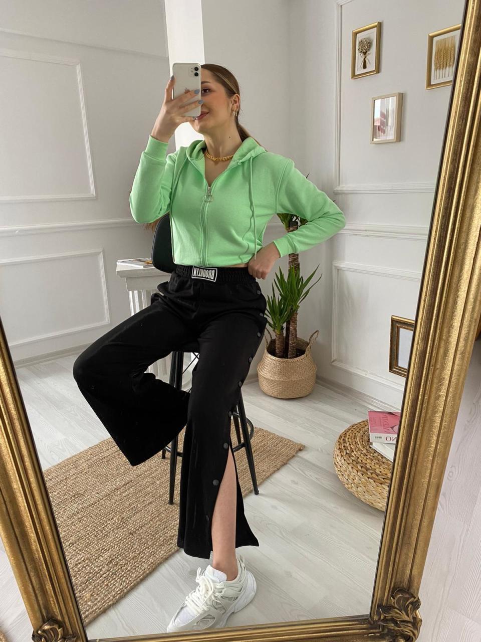 YEŞİL KAPİŞONLU SWEAT