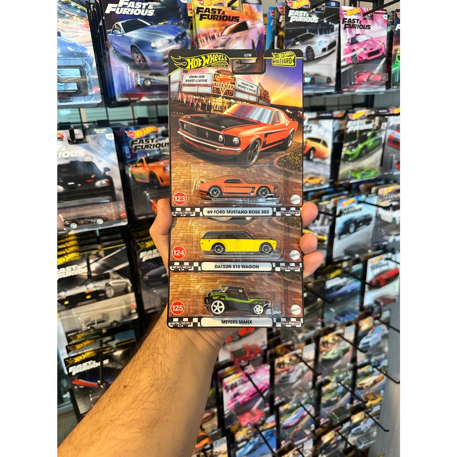 Hot Wheels Premium Boulevard 3'lü Lot (123-124-125)