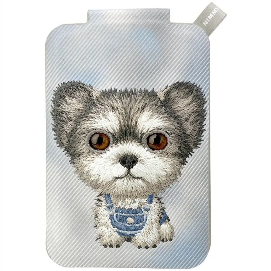 NIMMY Nimmy MagSafe Uyumlu | Değiştirilebilir Manyetik 3D Nakışlı Kolyeli Stand Ve Kartlık Mavi Yorkshire Terrier