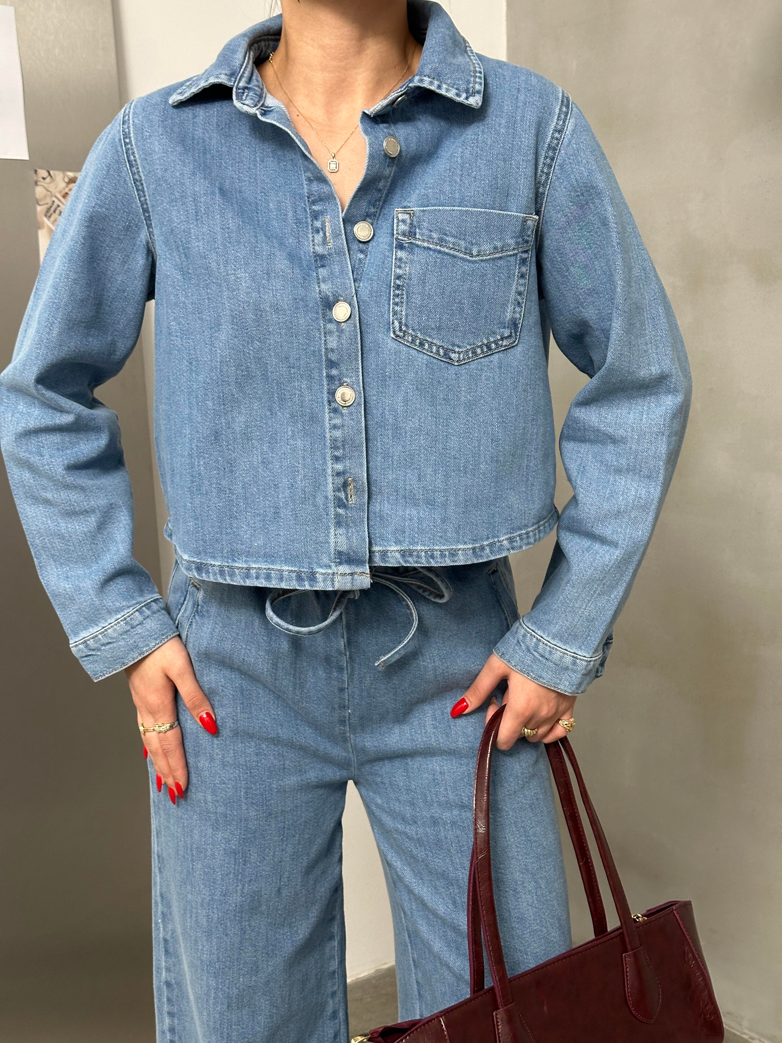 LACARINOKadın Ceo Detaylı Light Blue Denim Gömlek 