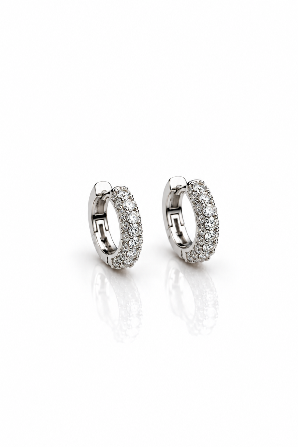 Minimal Diamond Halka Küpe 